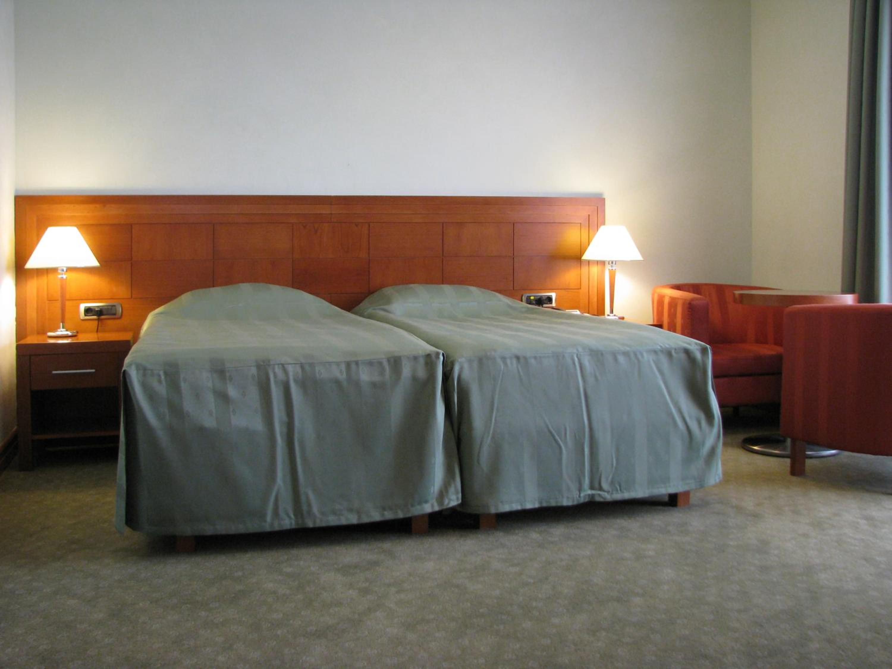 Standard Double or Twin Room - Photo 2
