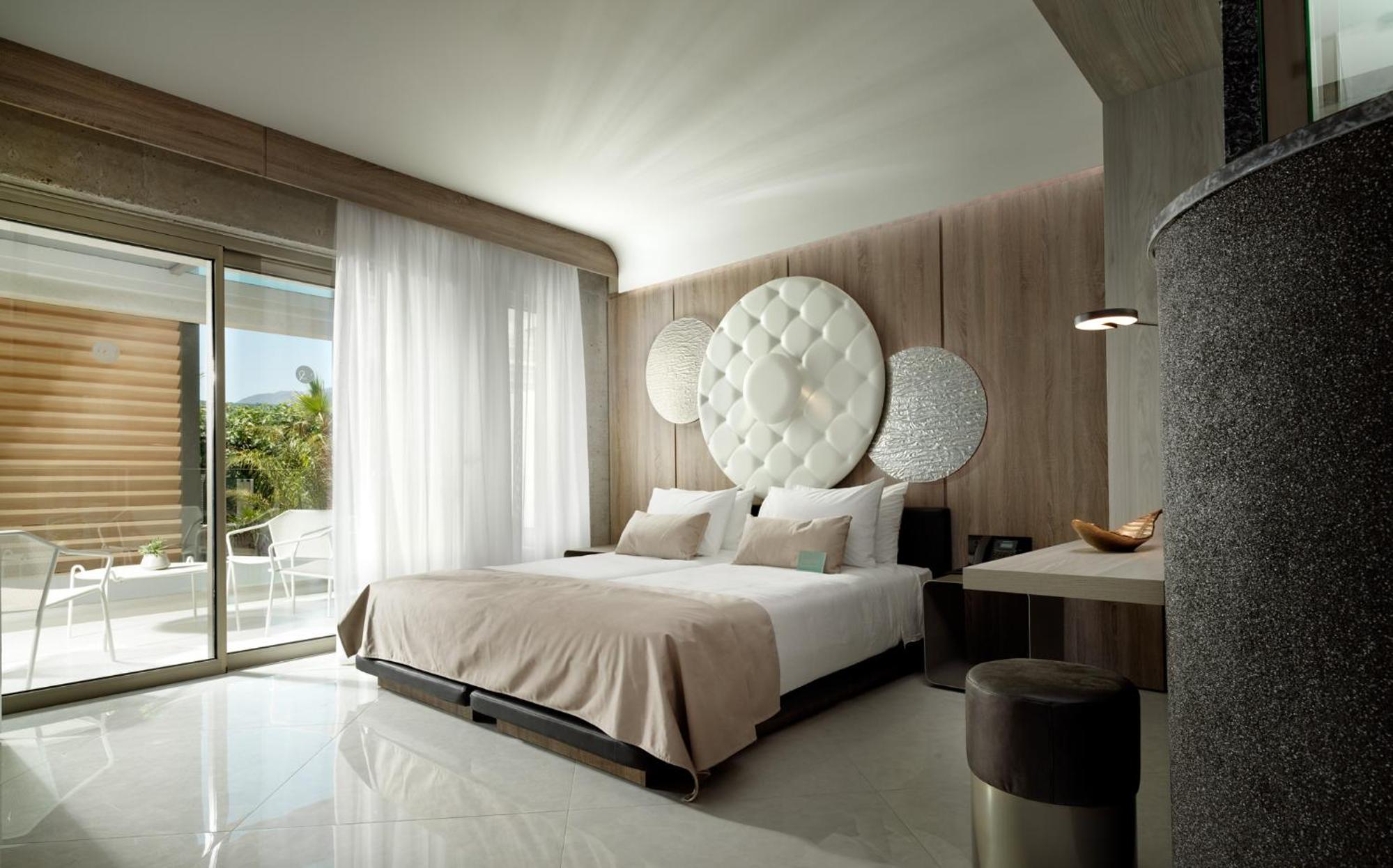 Verdant Room with Garden View - Photo 4