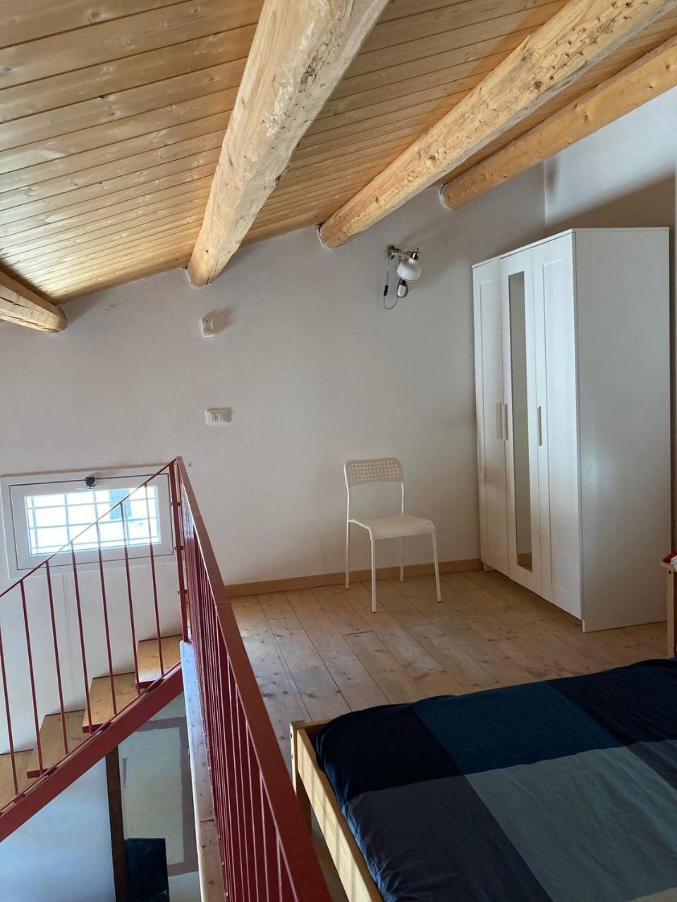 One-Bedroom House photo 1