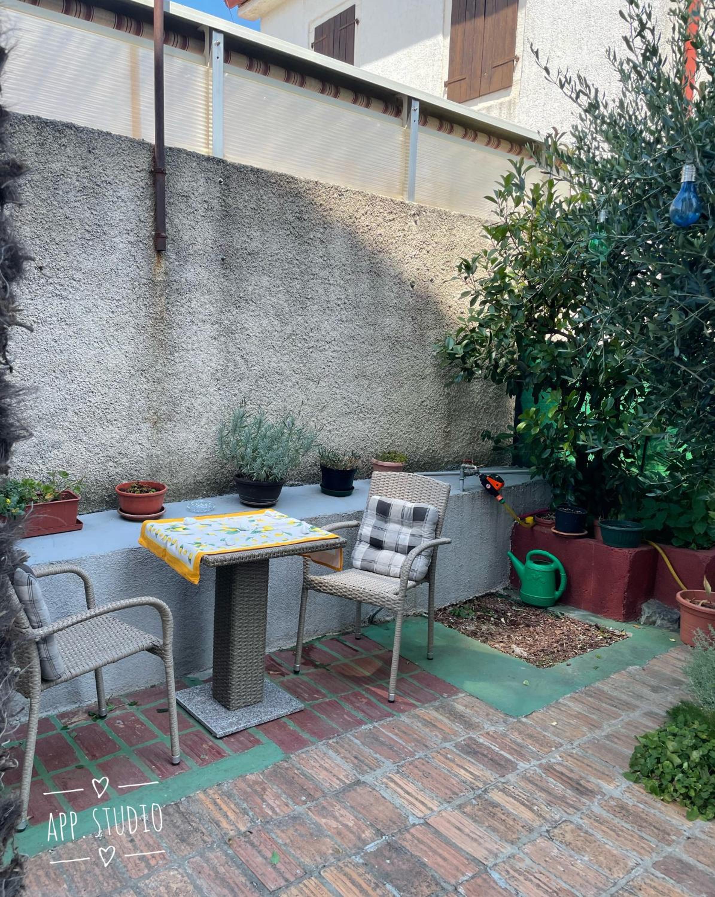 Studio with Terrace