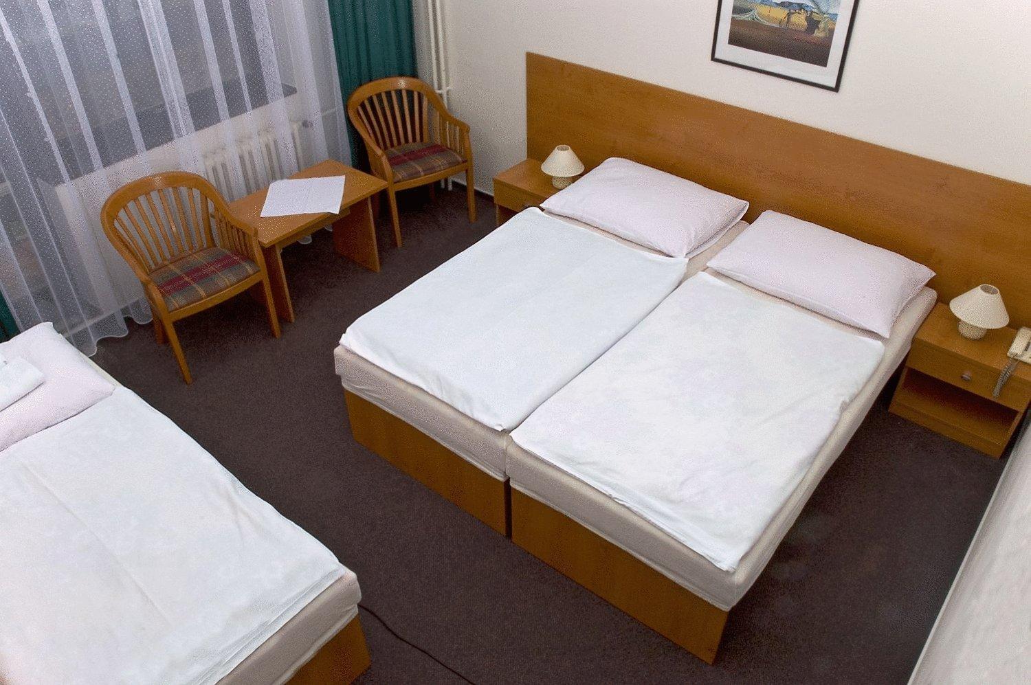 Standard Triple Room with Lake View - Photo 1