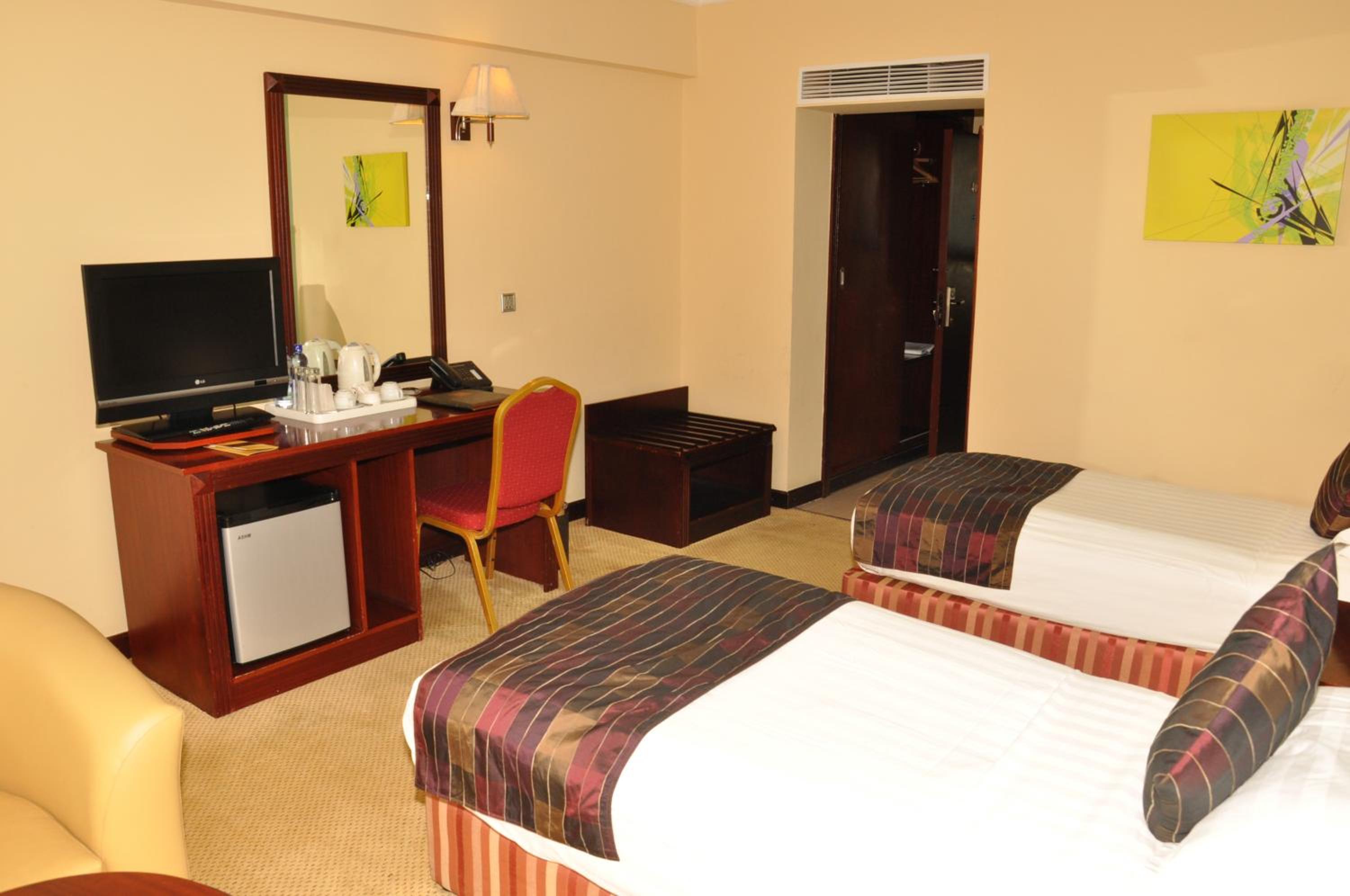 Deluxe Twin Room - Photo 3