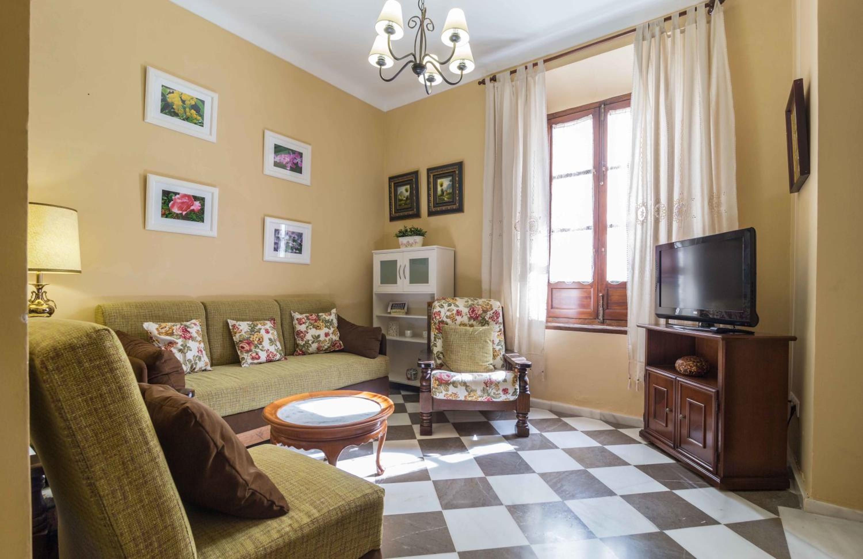 Apartment - Ground Floor - Photo 5