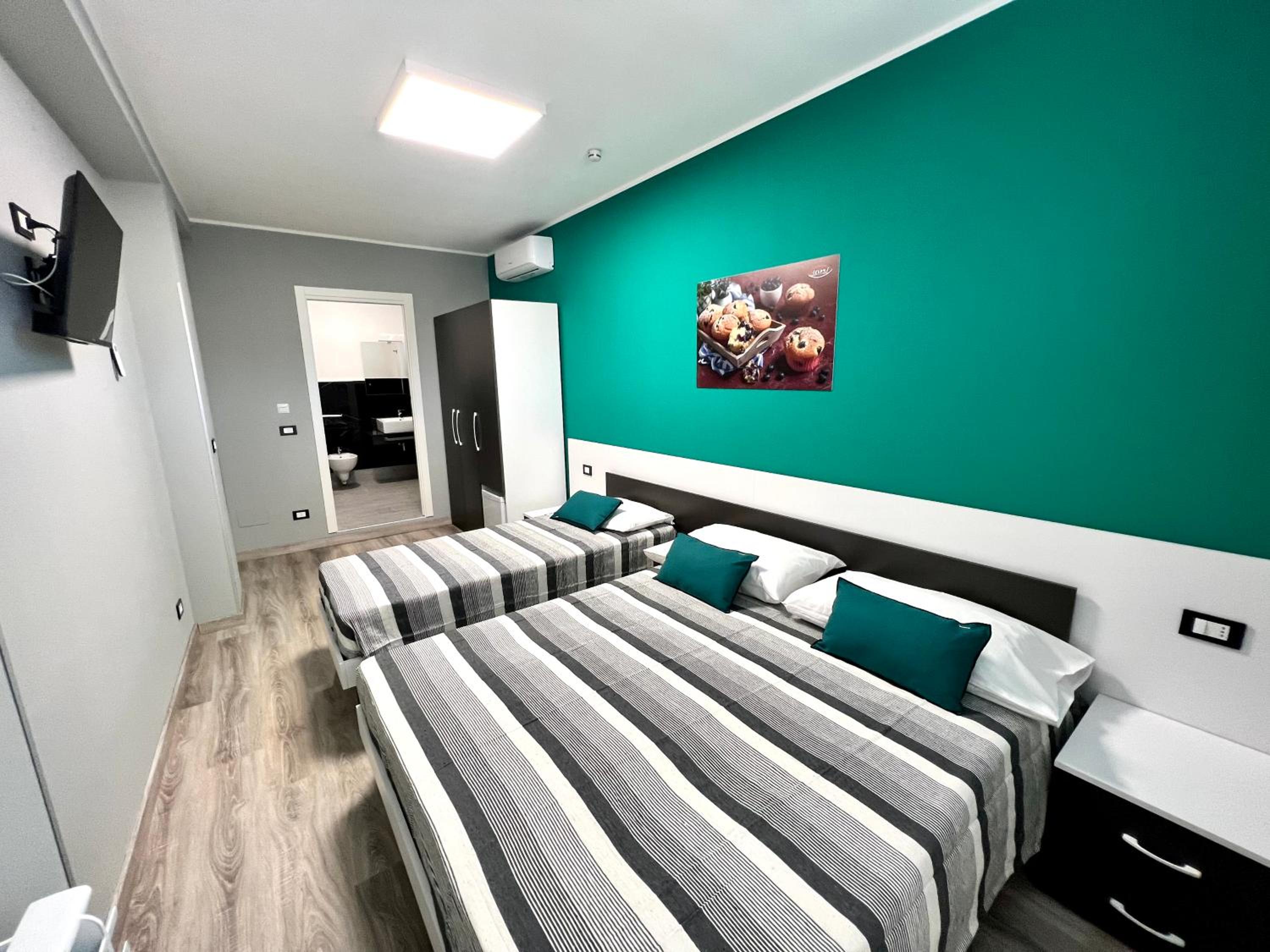 Superior Triple Room photo 3