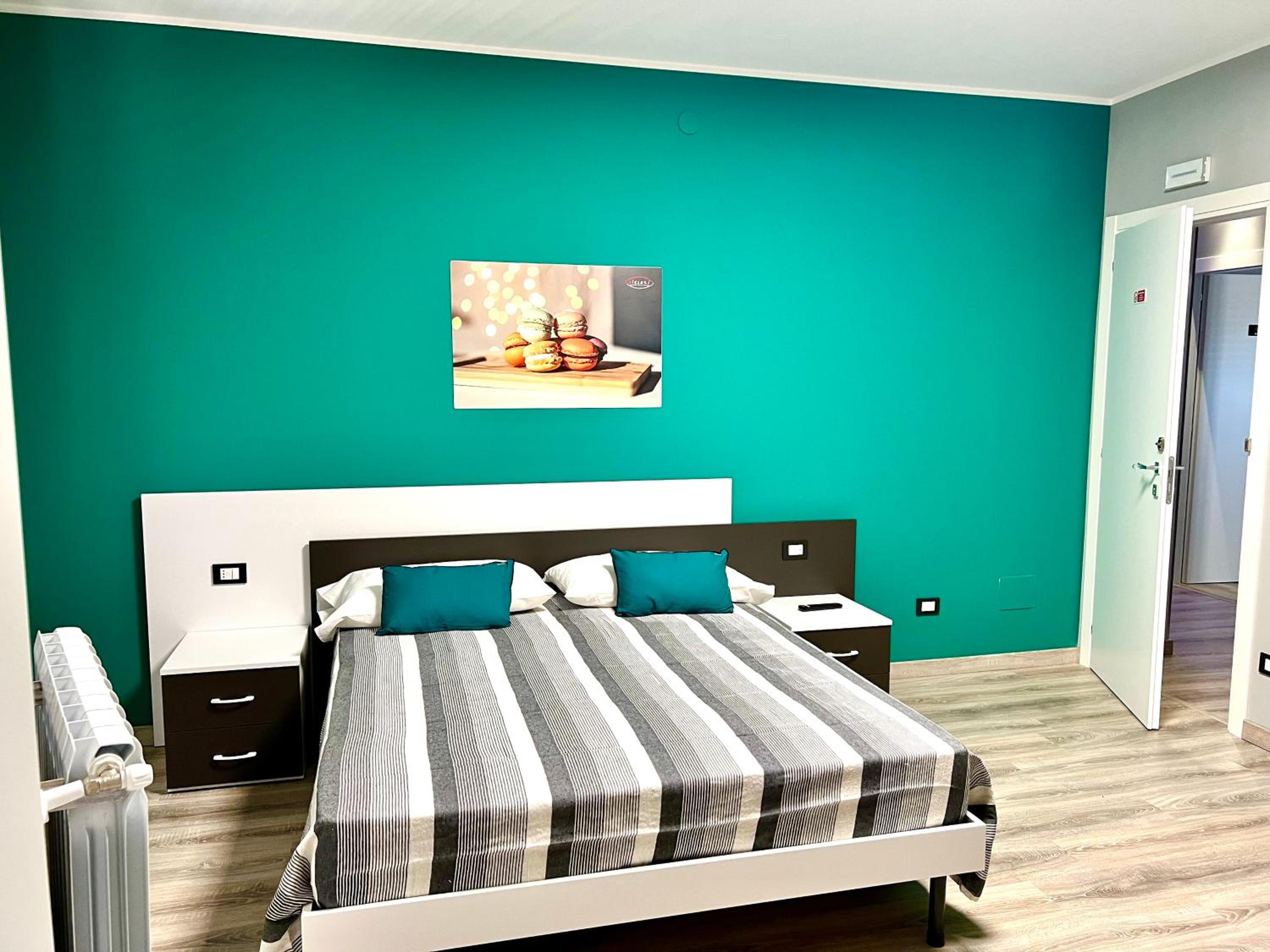 Superior Triple Room photo 3