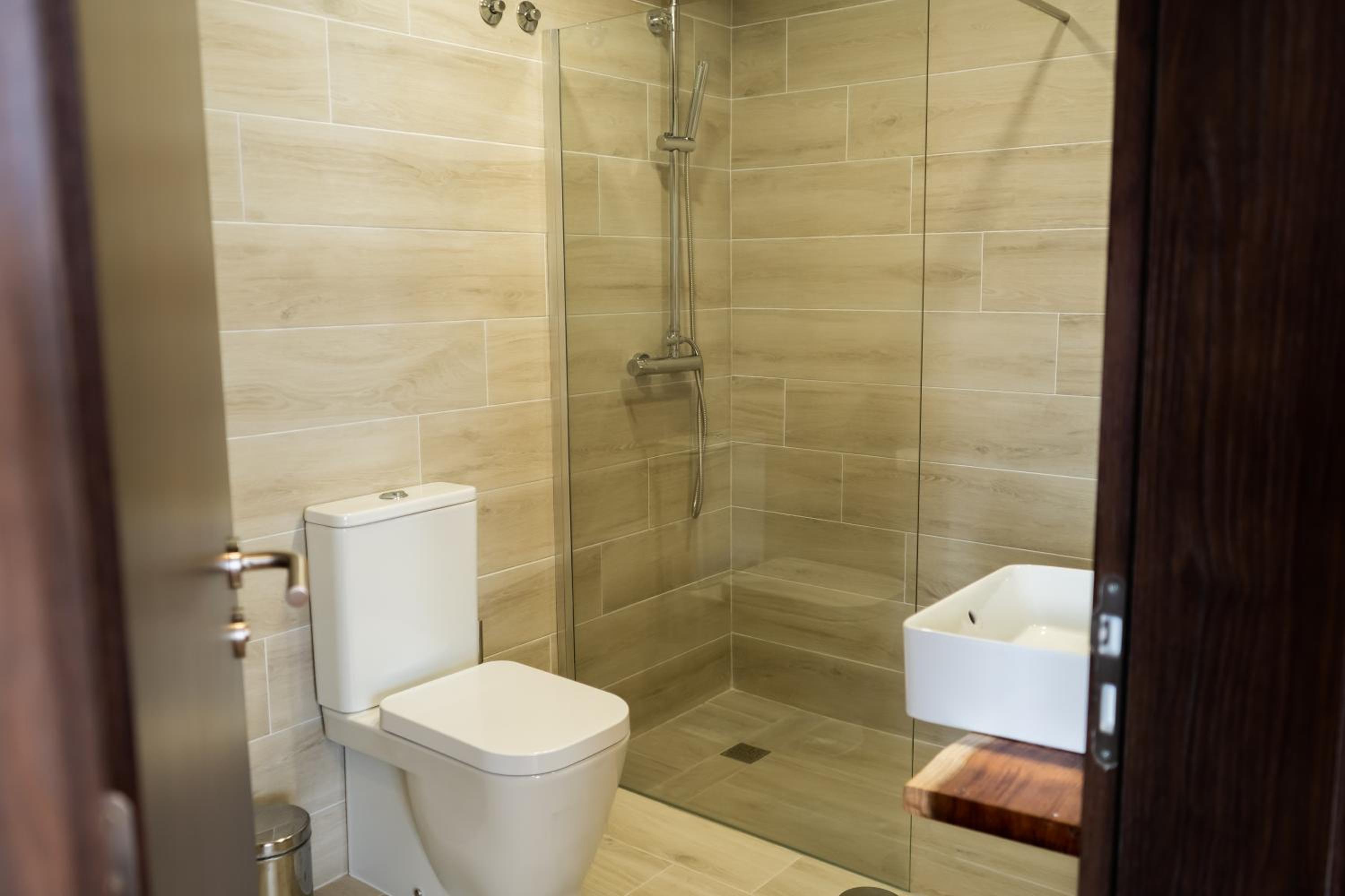 Double or Twin Room photo 3