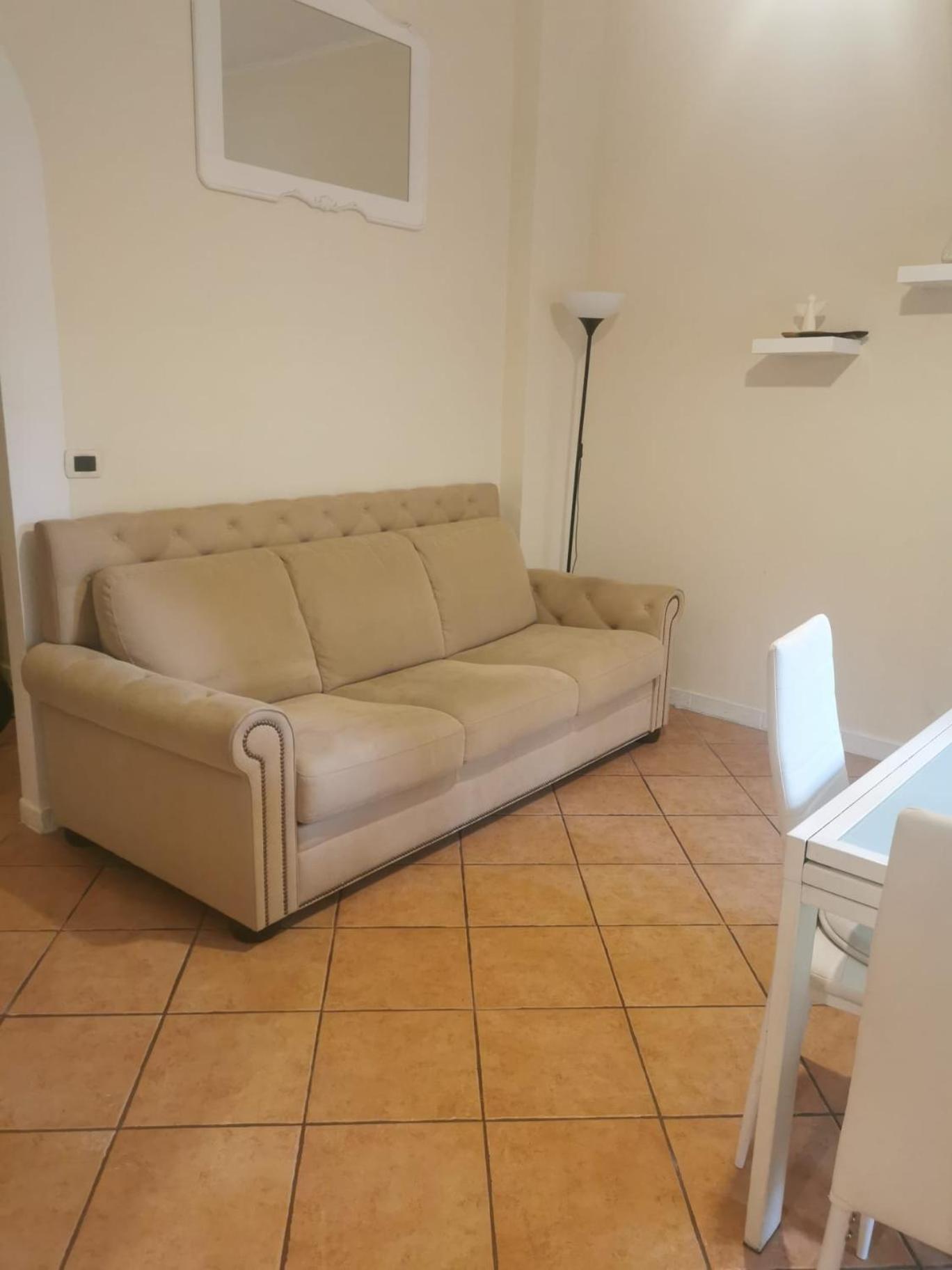 One-Bedroom Apartment photo 3