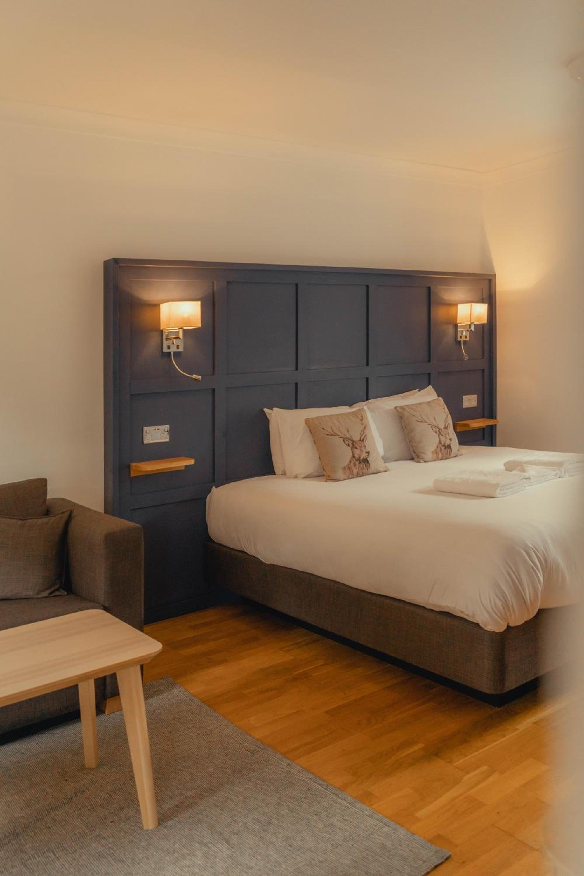 Superior Double or Twin Room photo 3