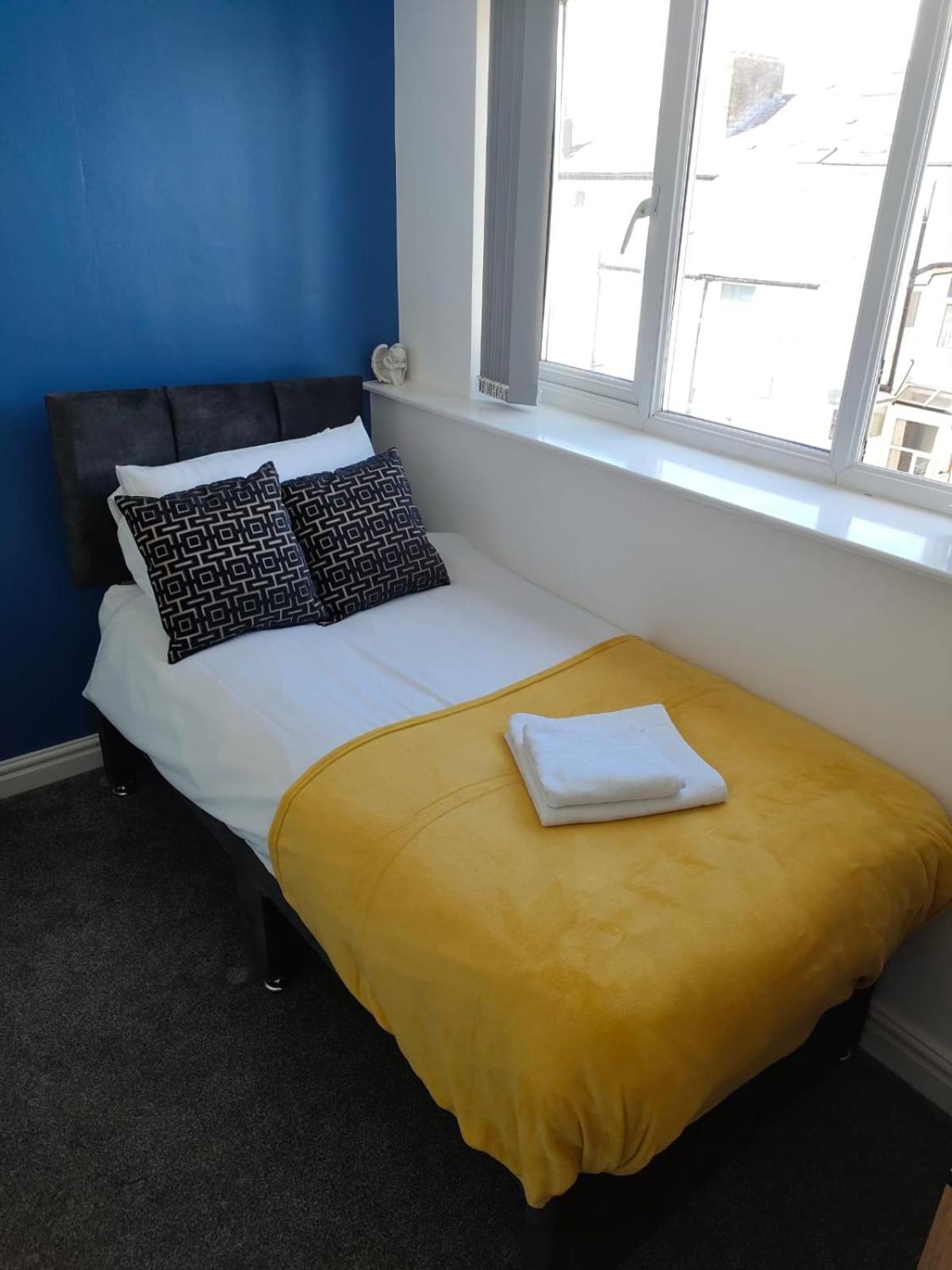 Two-Bedroom Apartment photo 3