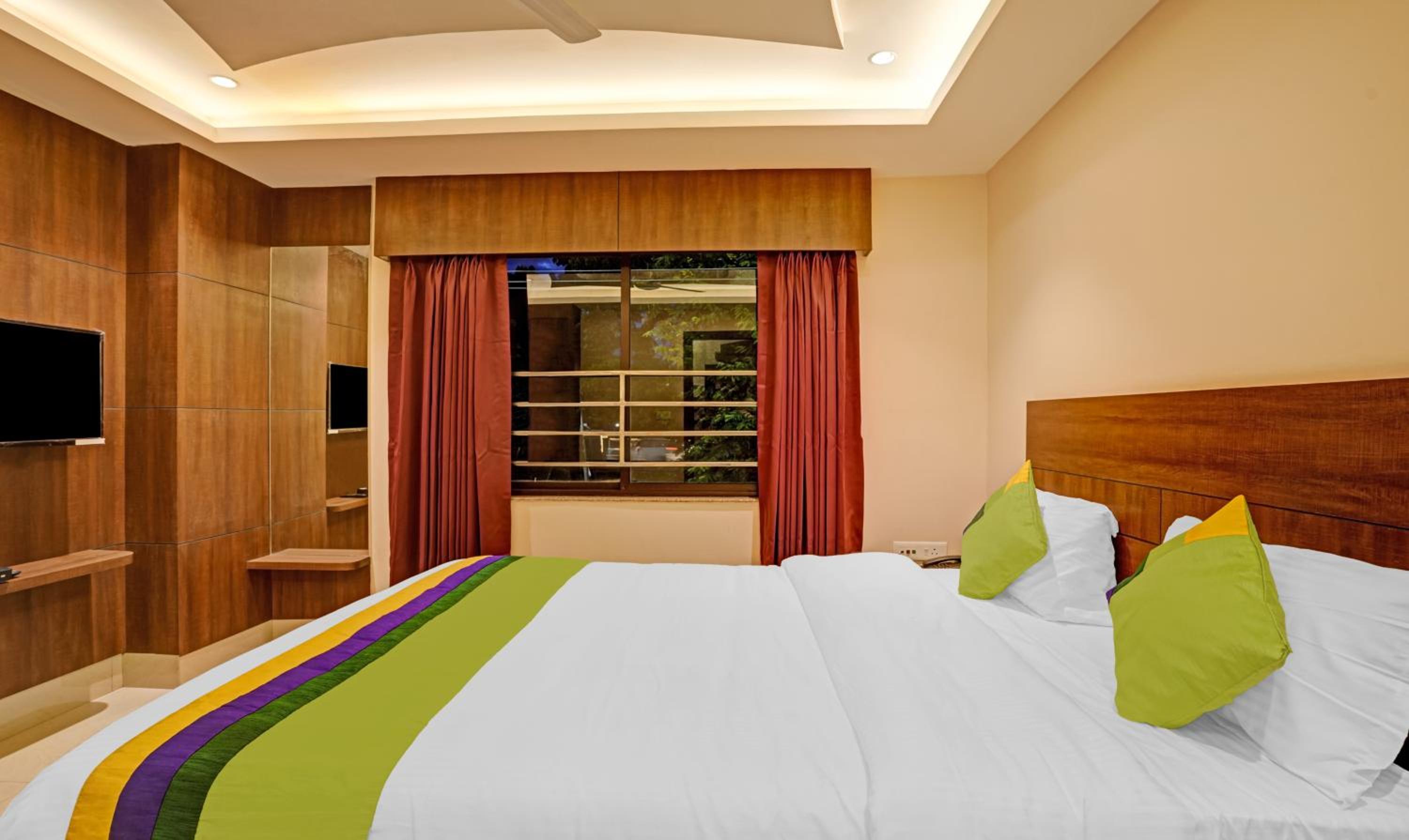 Deluxe Room - Photo 4