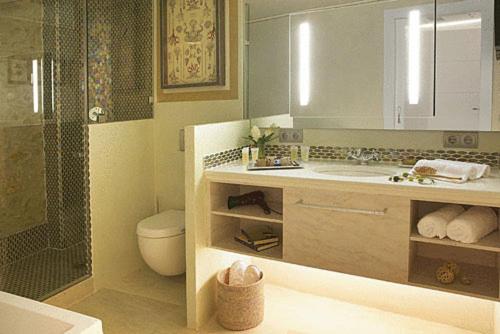 Deluxe Double Room with Terrace photo 2