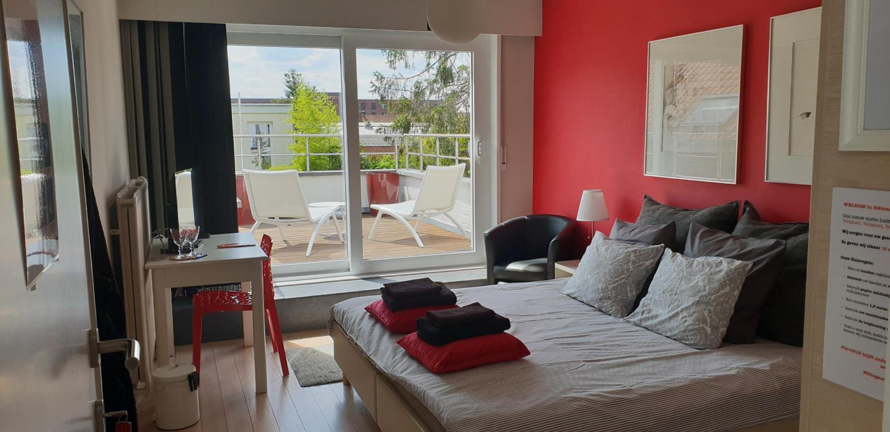 Double Room with Balcony photo 3