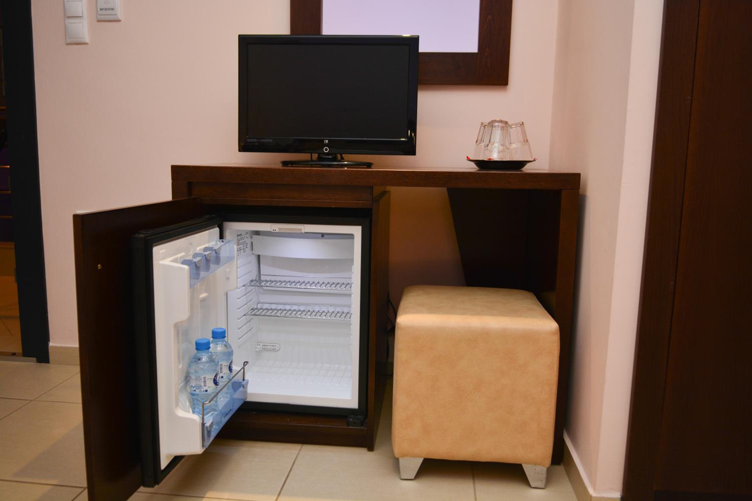 Double or Twin Room - Photo 4