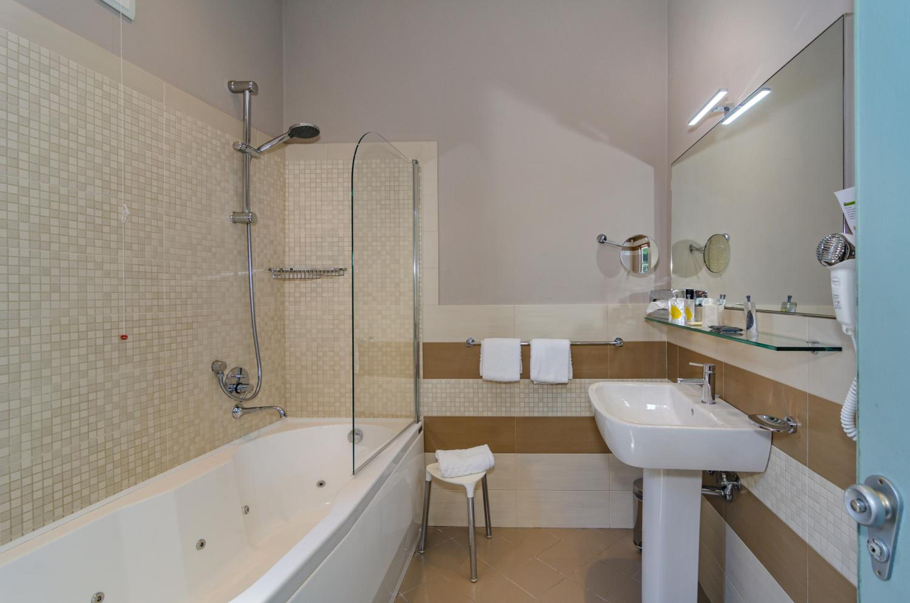 Superior Double Room - Photo 19