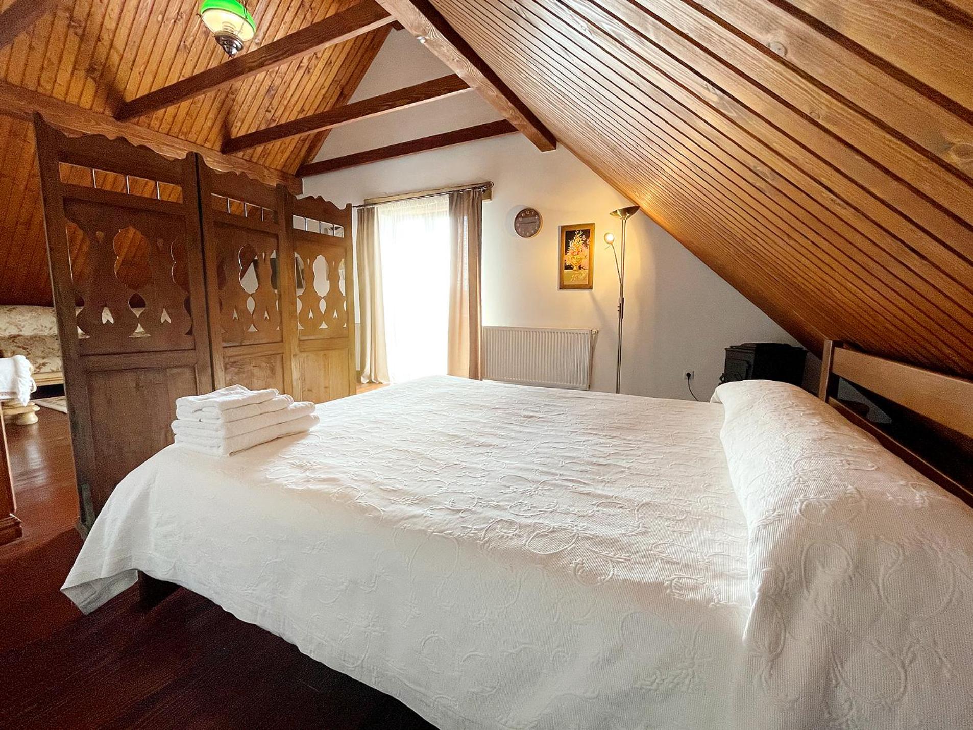Superior Double or Twin Room with Mountain View photo 2