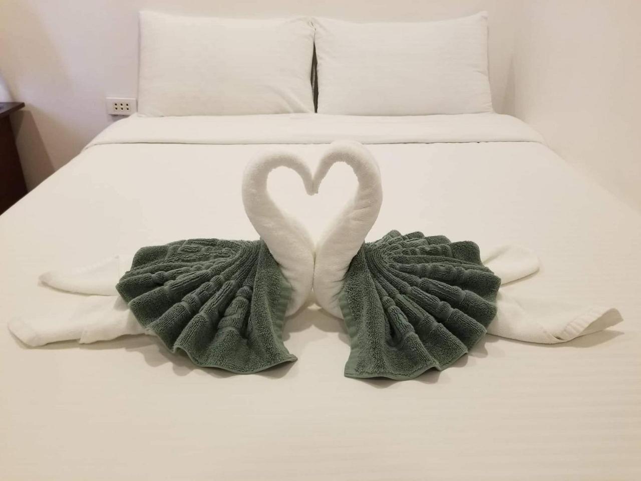 Budget Double Room photo 3