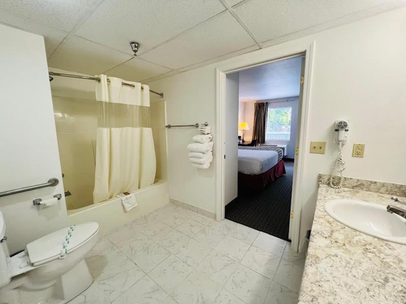 Celebrity Inn, Zdjęcie 2