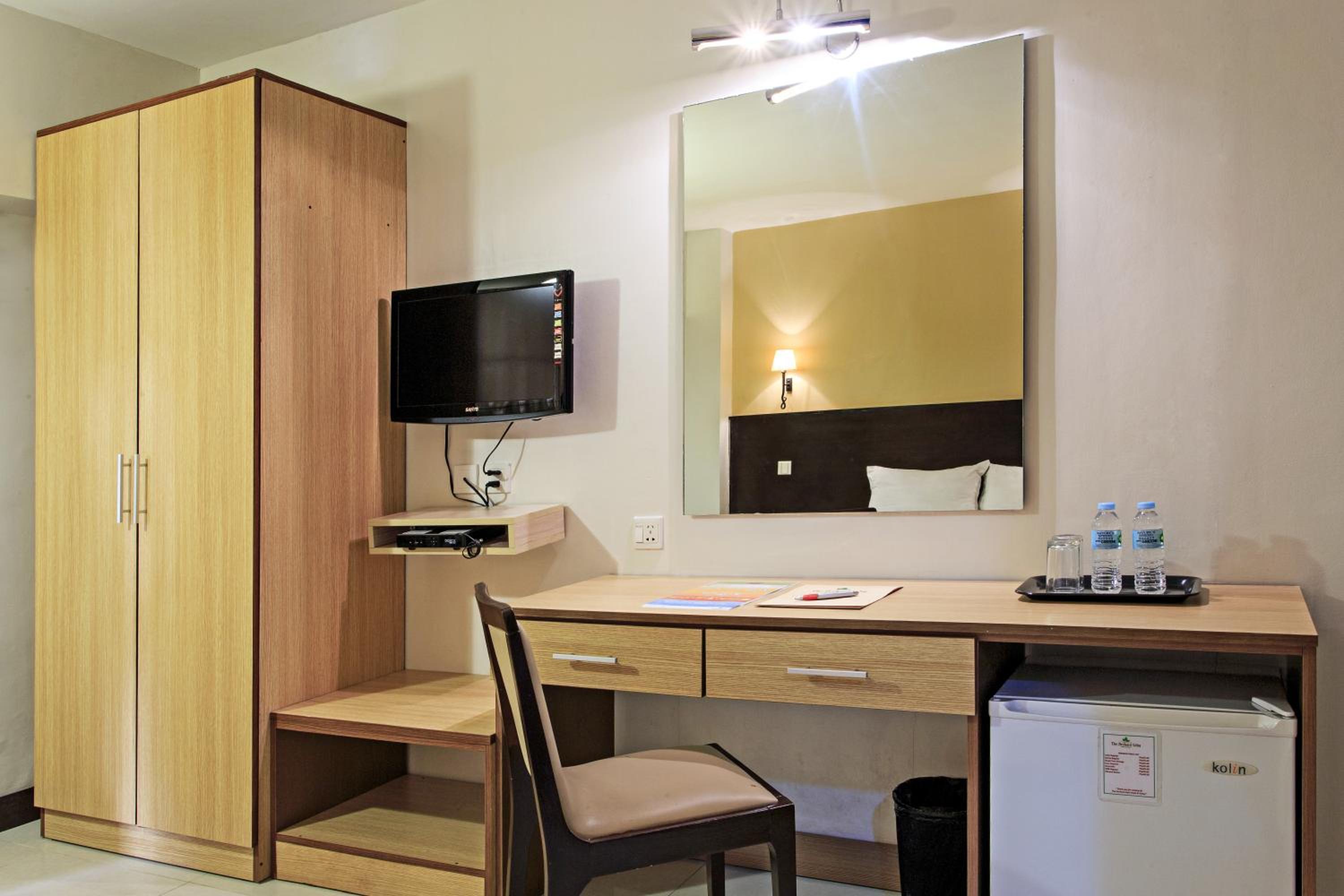 Standard Twin Room - Photo 6