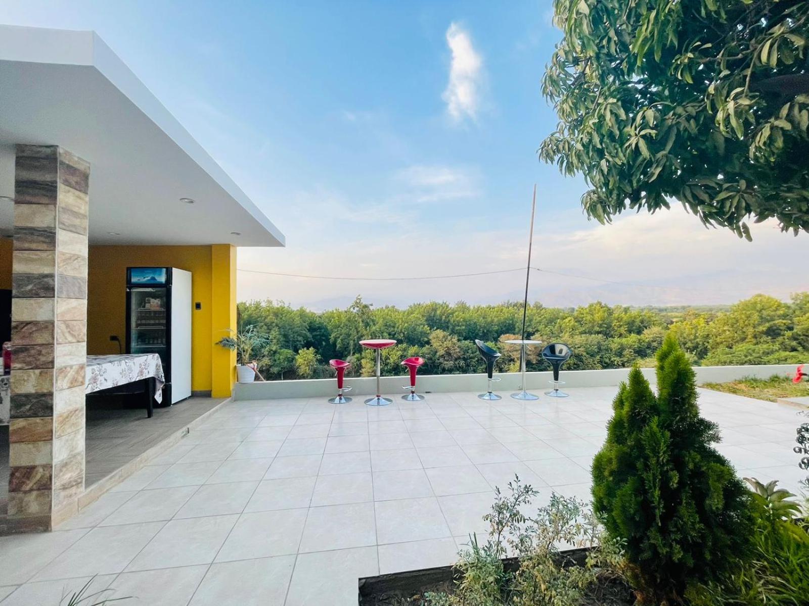 Villa photo 3