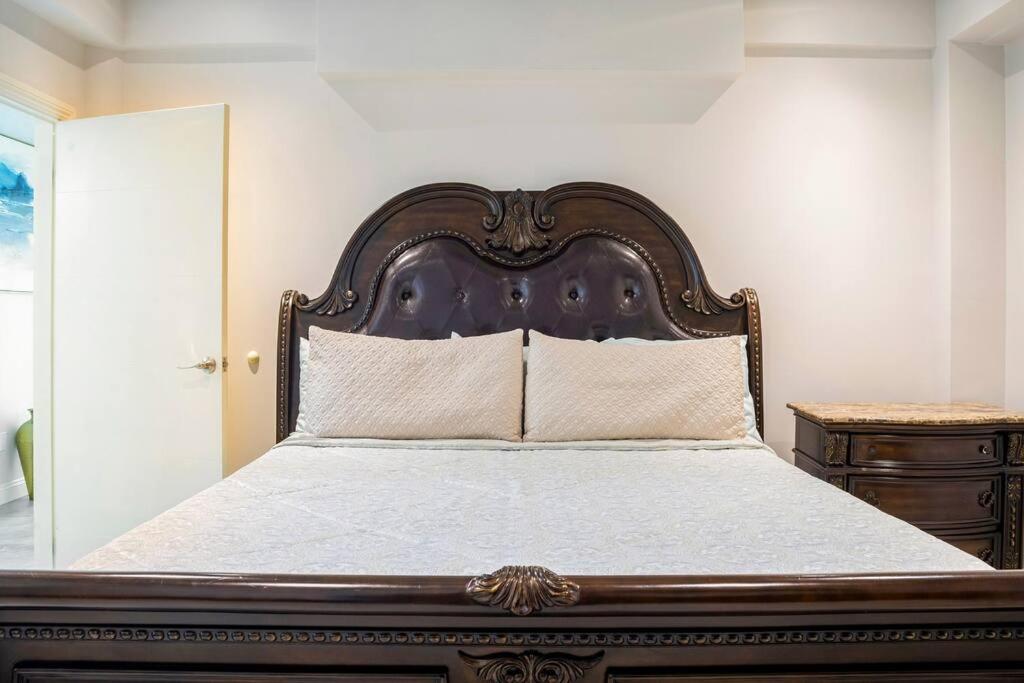 Two-Bedroom Villa - Photo 8