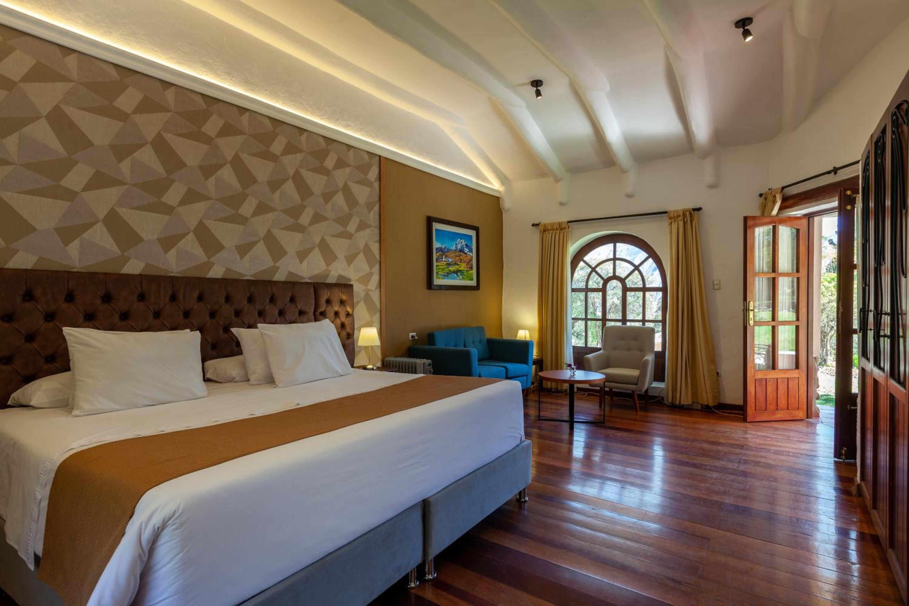 King Suite  with Terrace, Mountain and Garden View - Photo 1