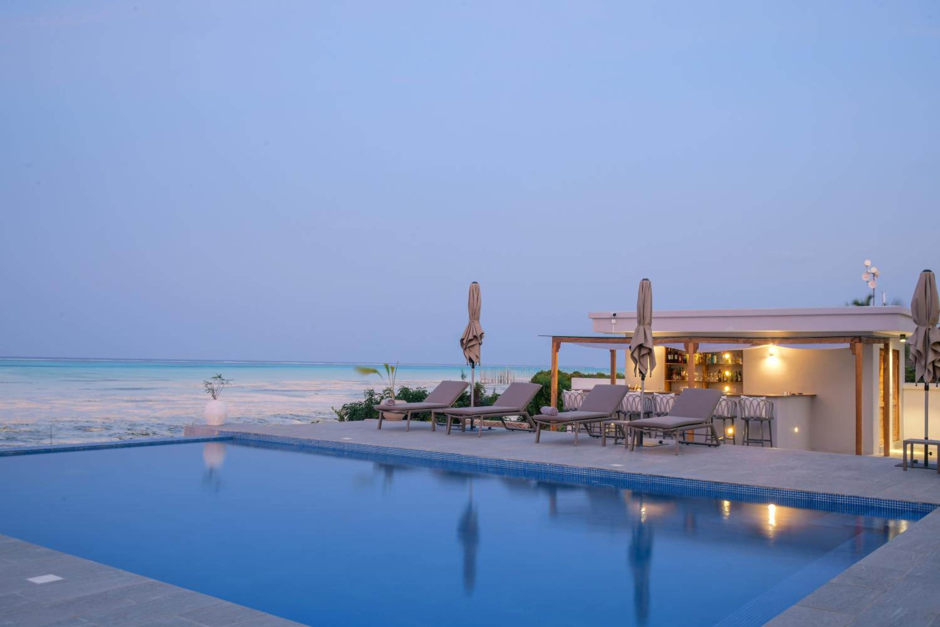 King Room with Sea View - Photo 16