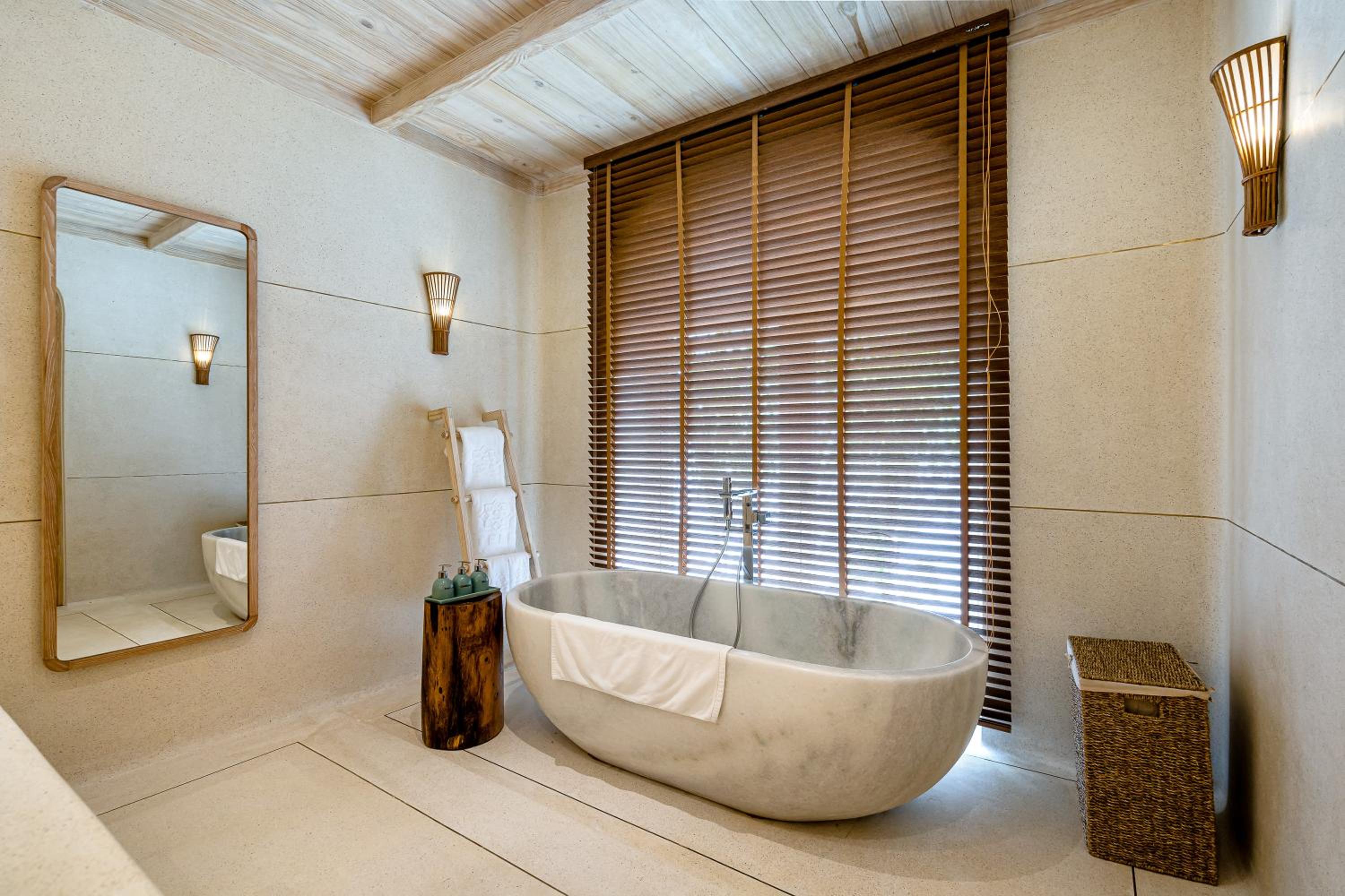 Stelia Two-Bedroom Residence with Pool & Ocean View - Photo 16