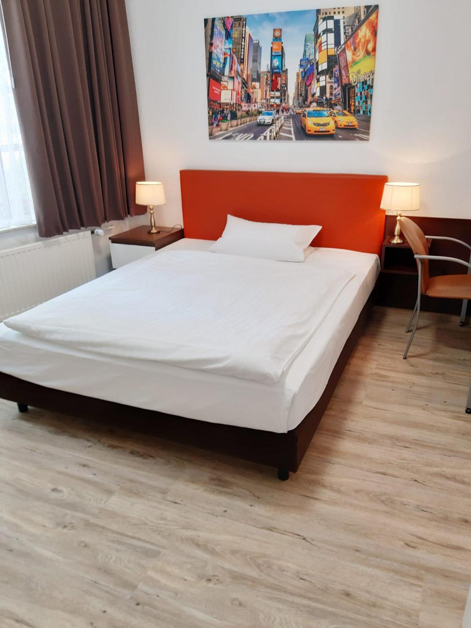 Single Room photo 1