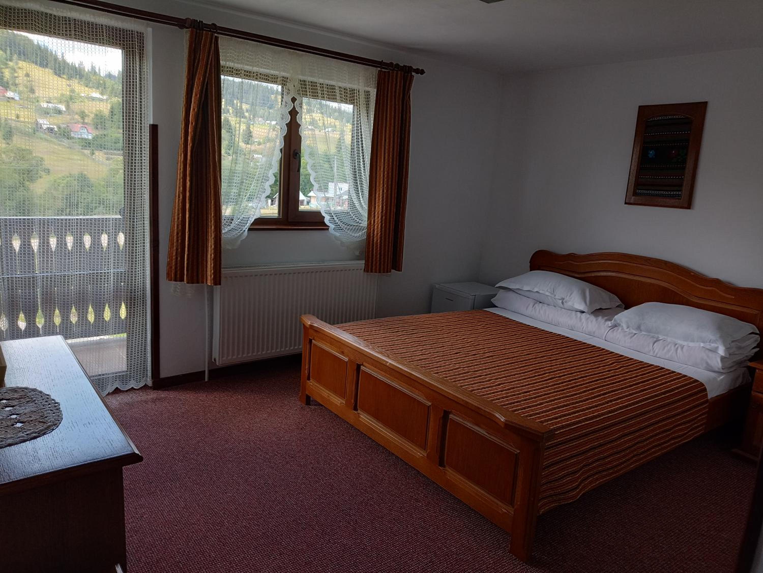 Double Room with Private Bathroom photo 2