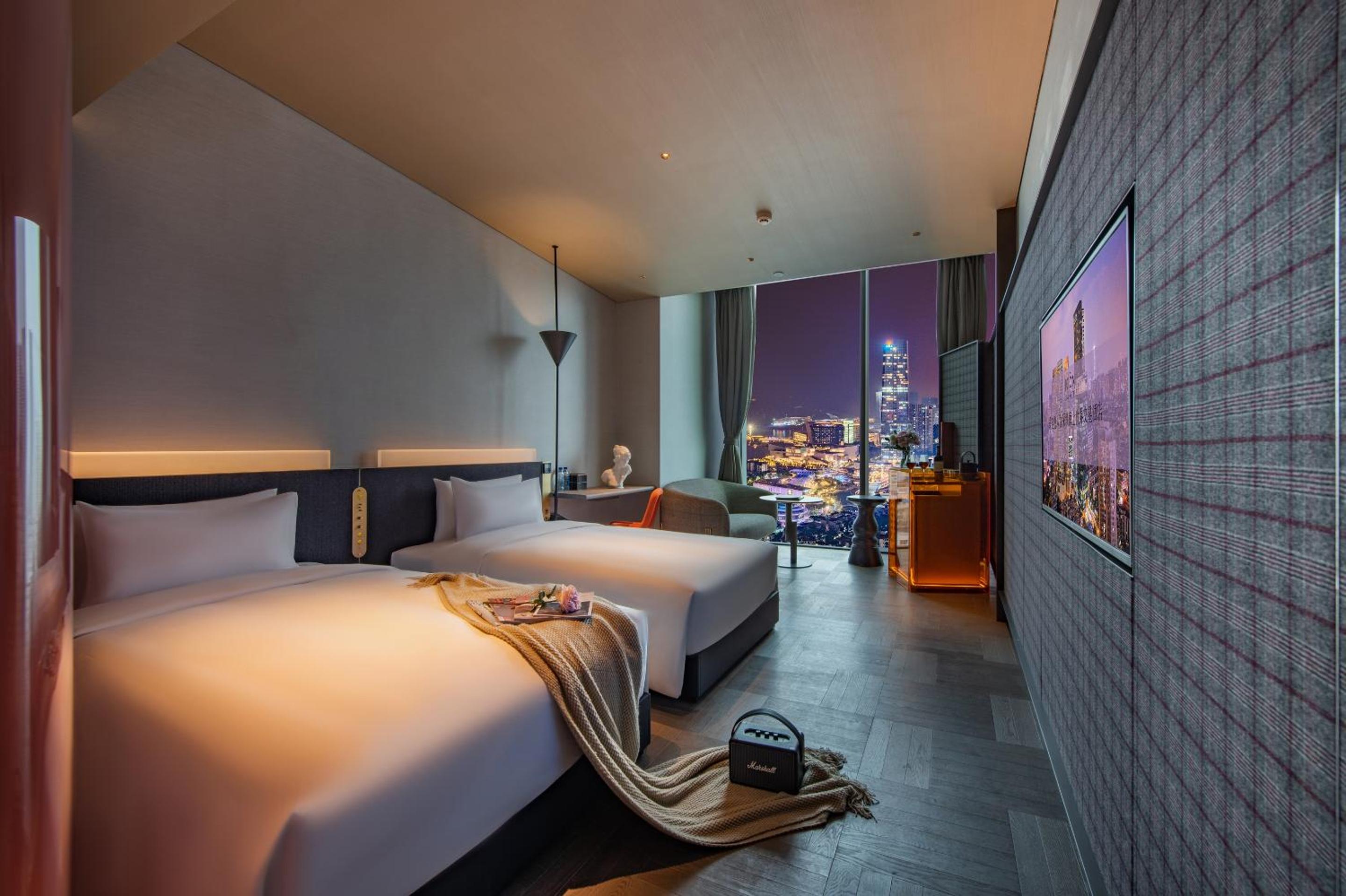 Twin Room with Mountain View photo 3