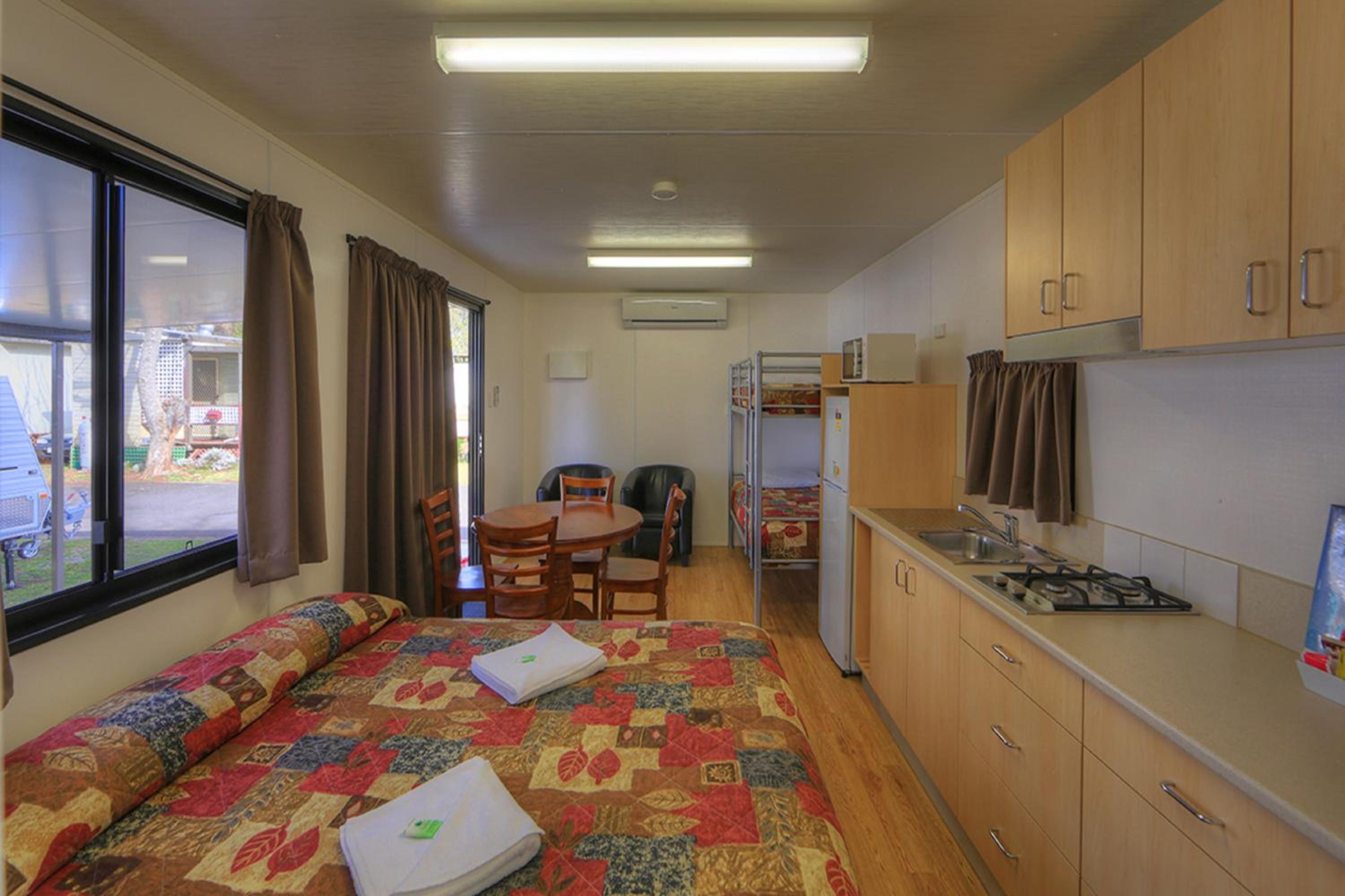 Standard Studio - Sleeps 4 - Not Pet Friendly