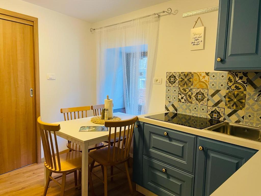 Two-Bedroom Apartment - Photo 2