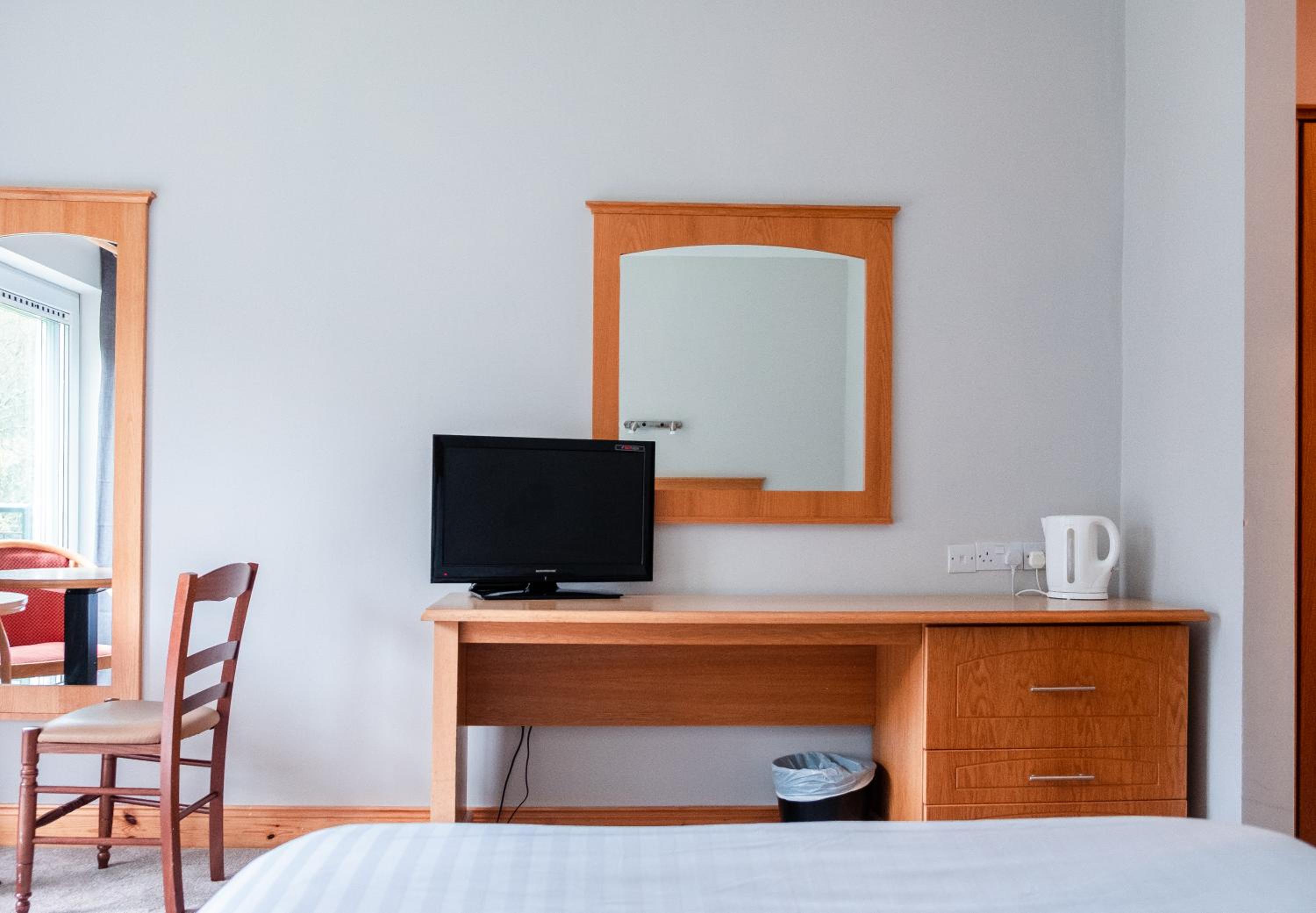 Standard Double & Single Room - Photo 6