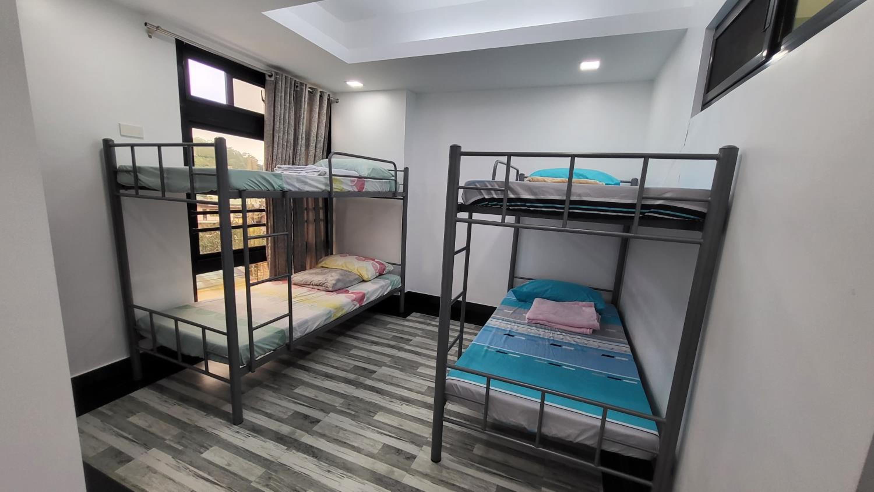 Three-Bedroom Apartment - Photo 15