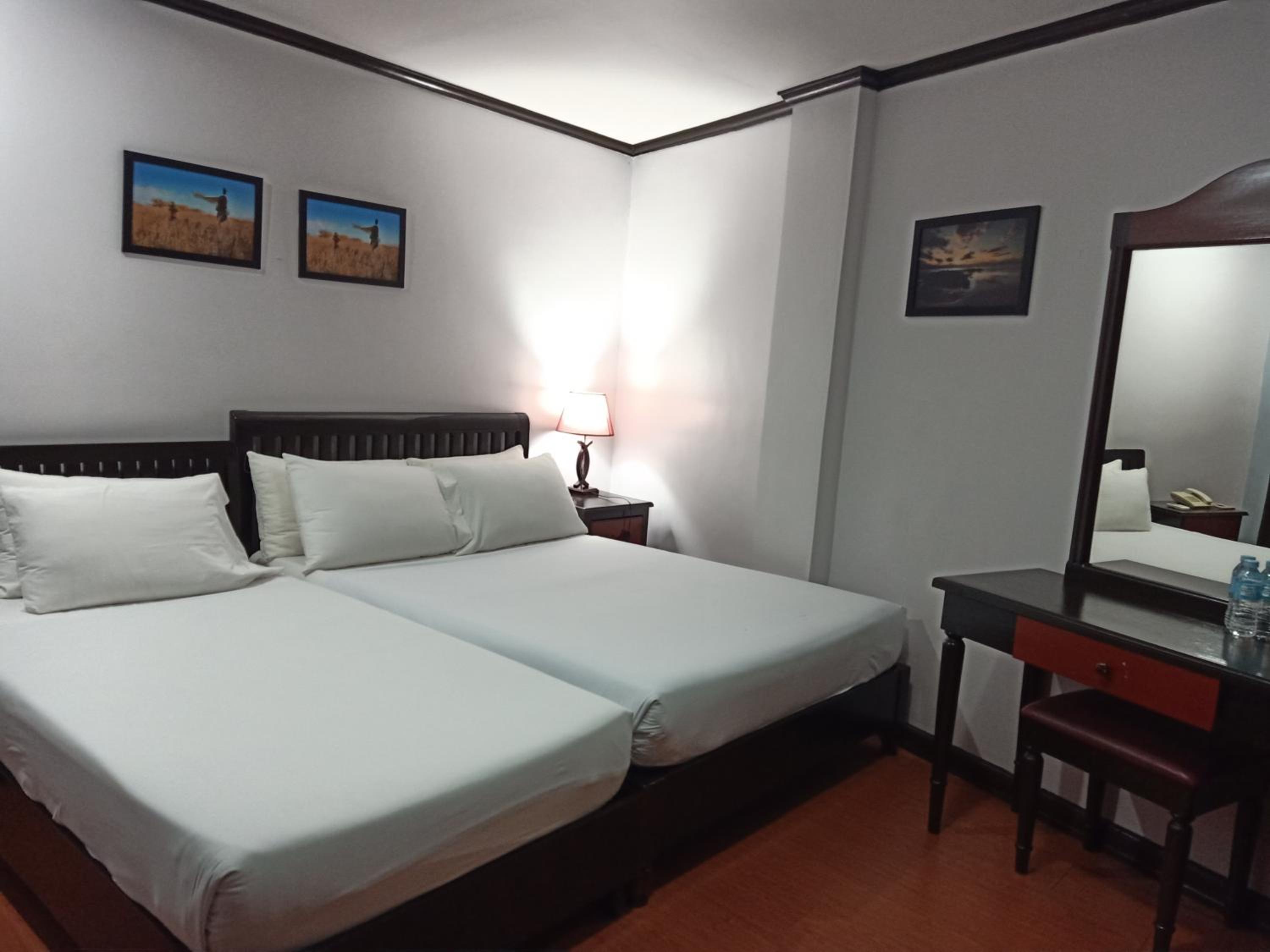 Deluxe Triple Room - Photo 6