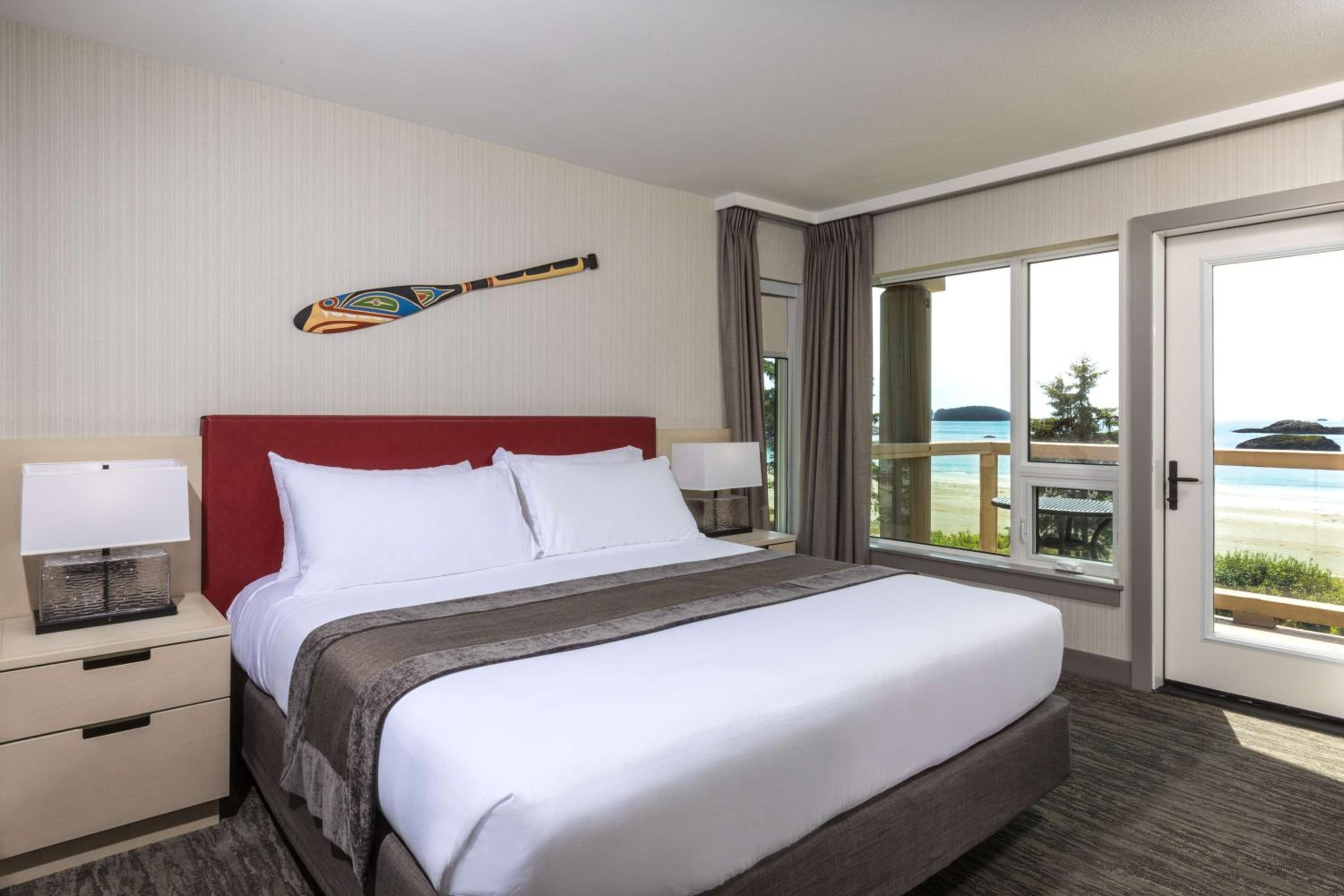 King Suite with Sofa Bed, Balcony, Fireplace and Kitchen - Non-Smoking