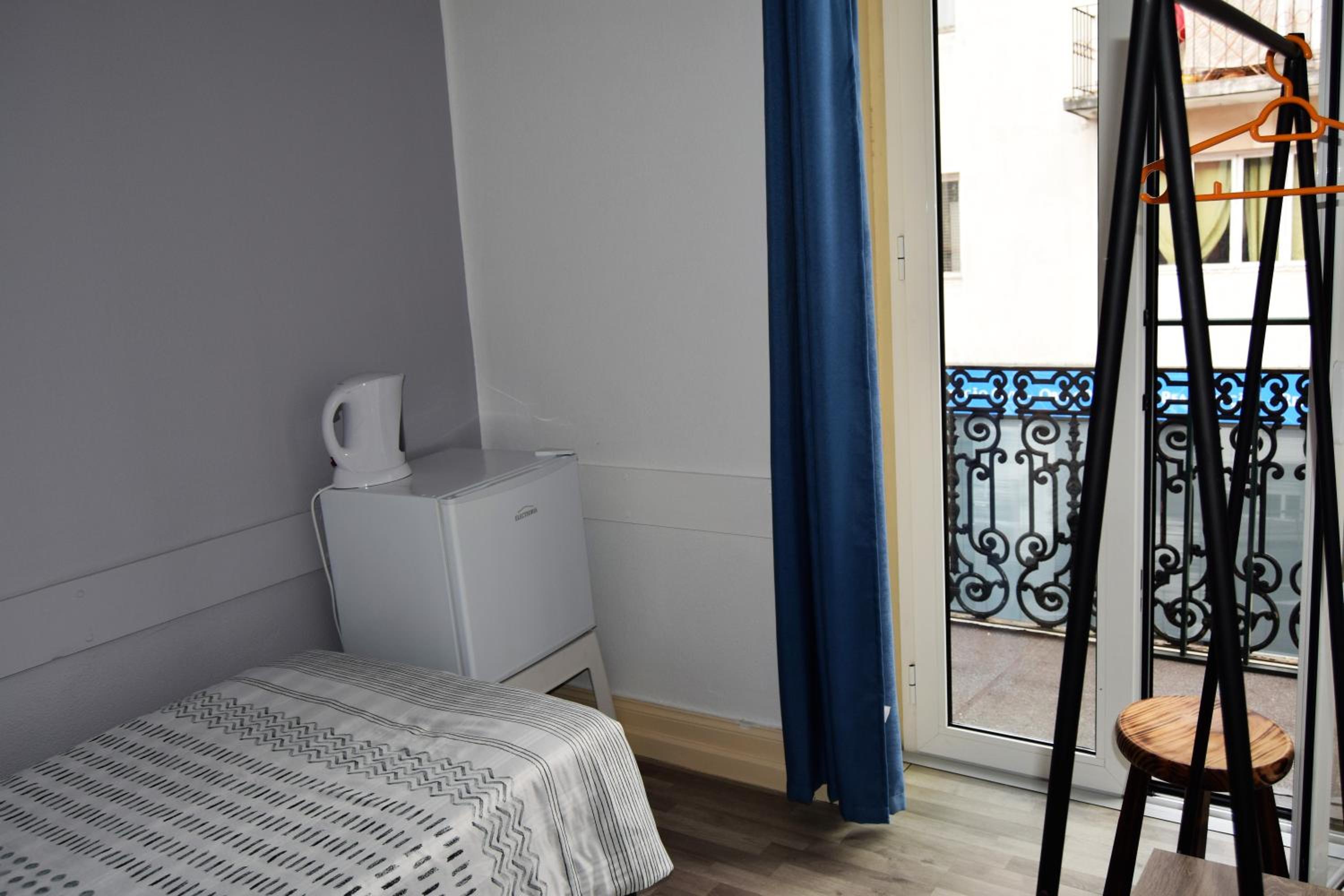 Single Room with Balcony photo 3