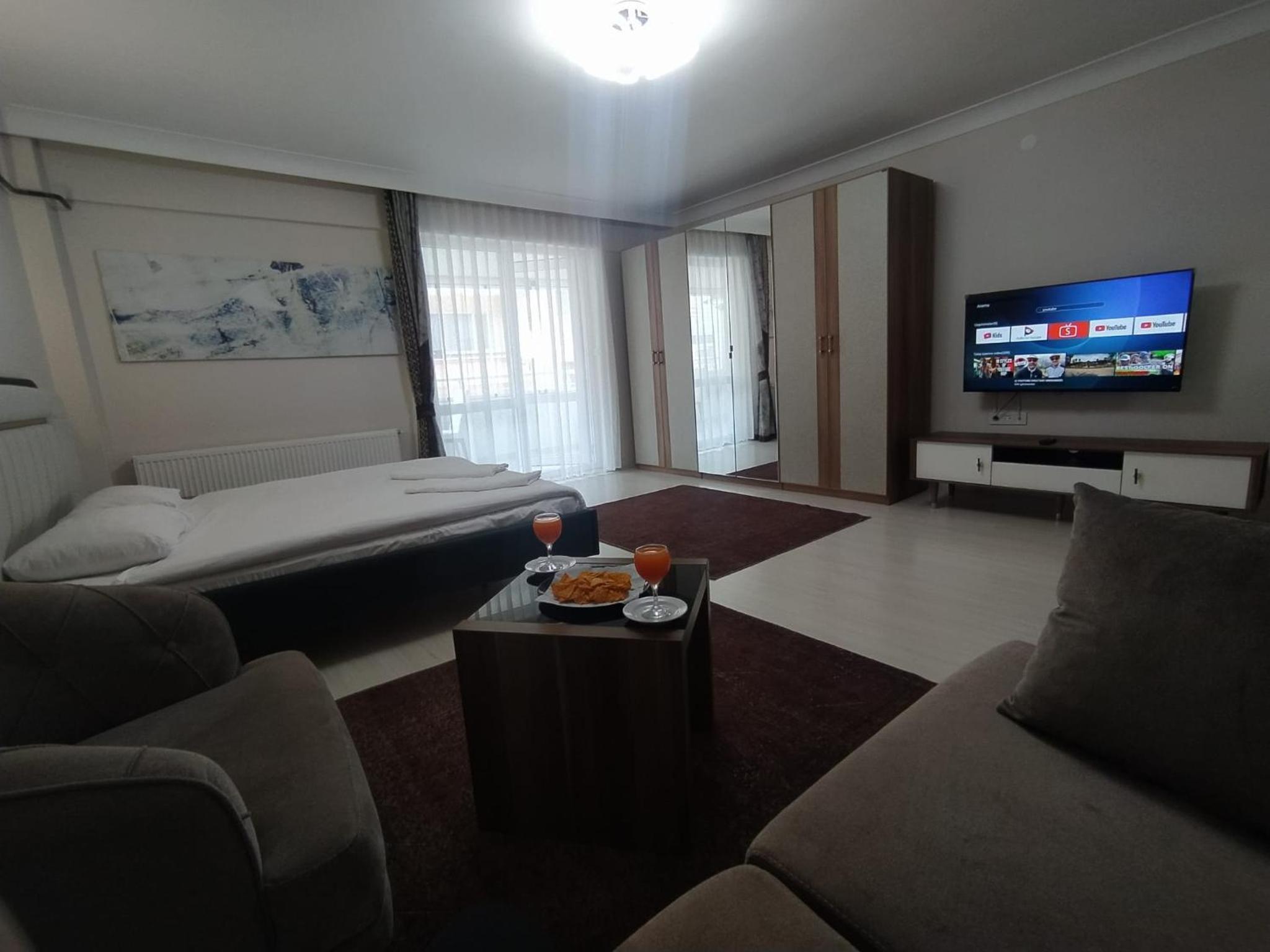 Family Room - Photo 12