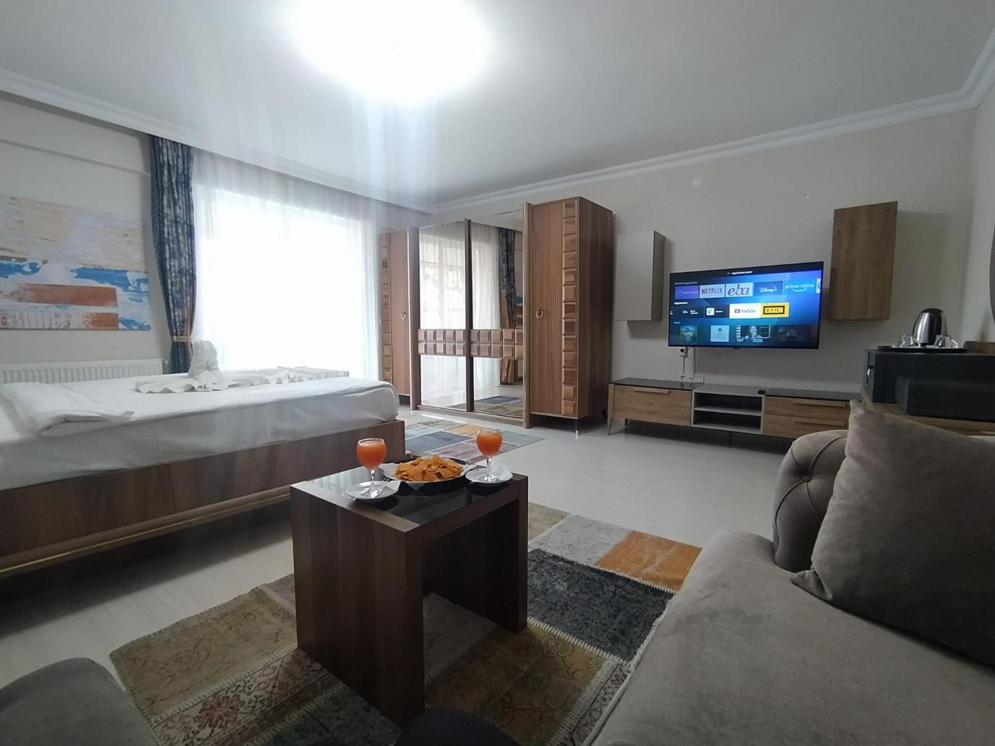 Family Room - Photo 1