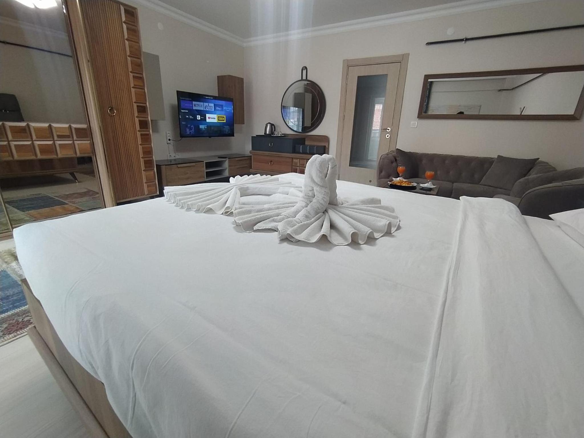 Family Room - Photo 19