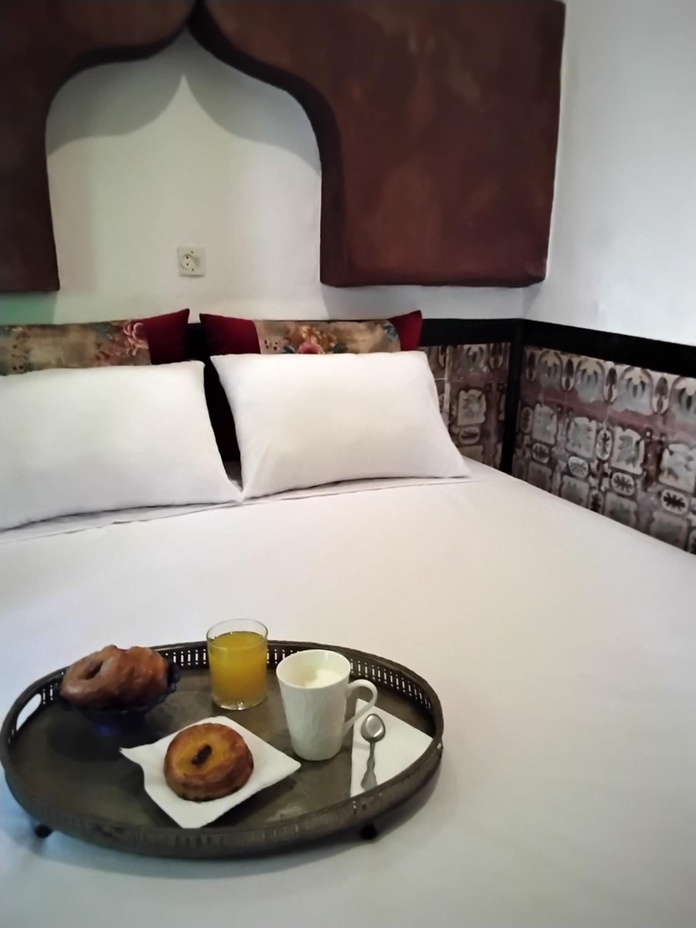 Double Room with Garden View - Photo 6