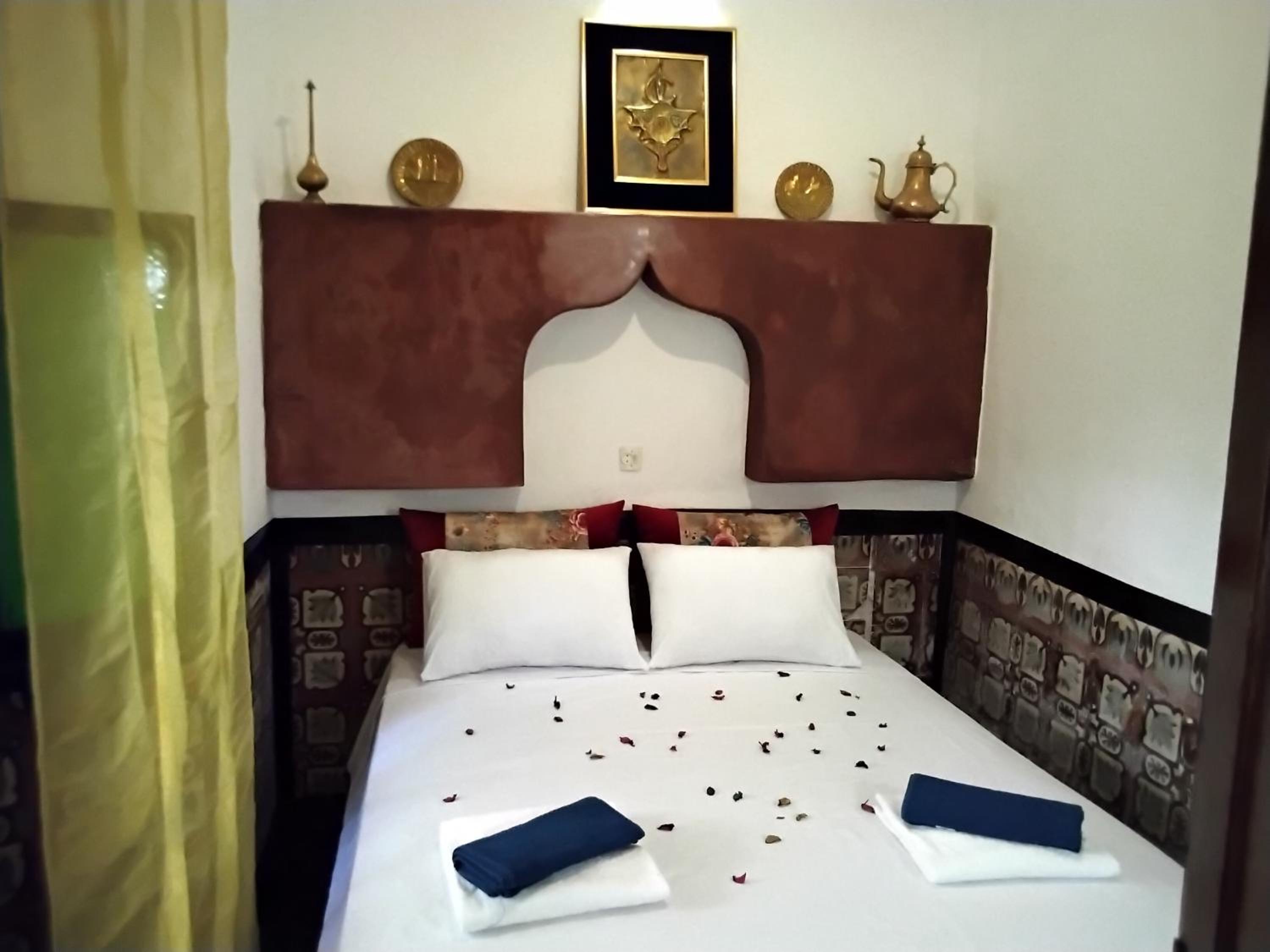 Double Room with Garden View - Photo 4