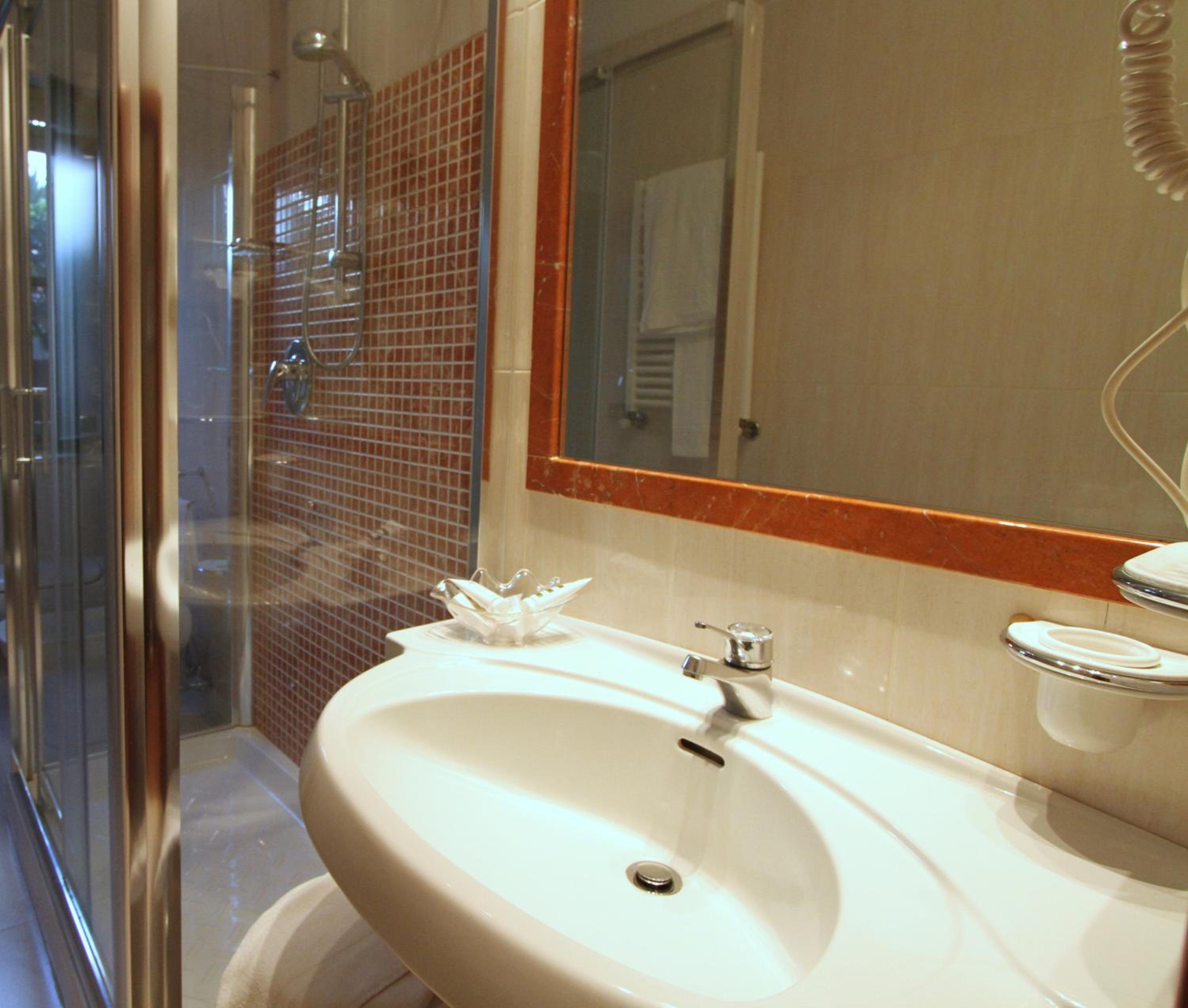 Superior Double Room - Photo 12