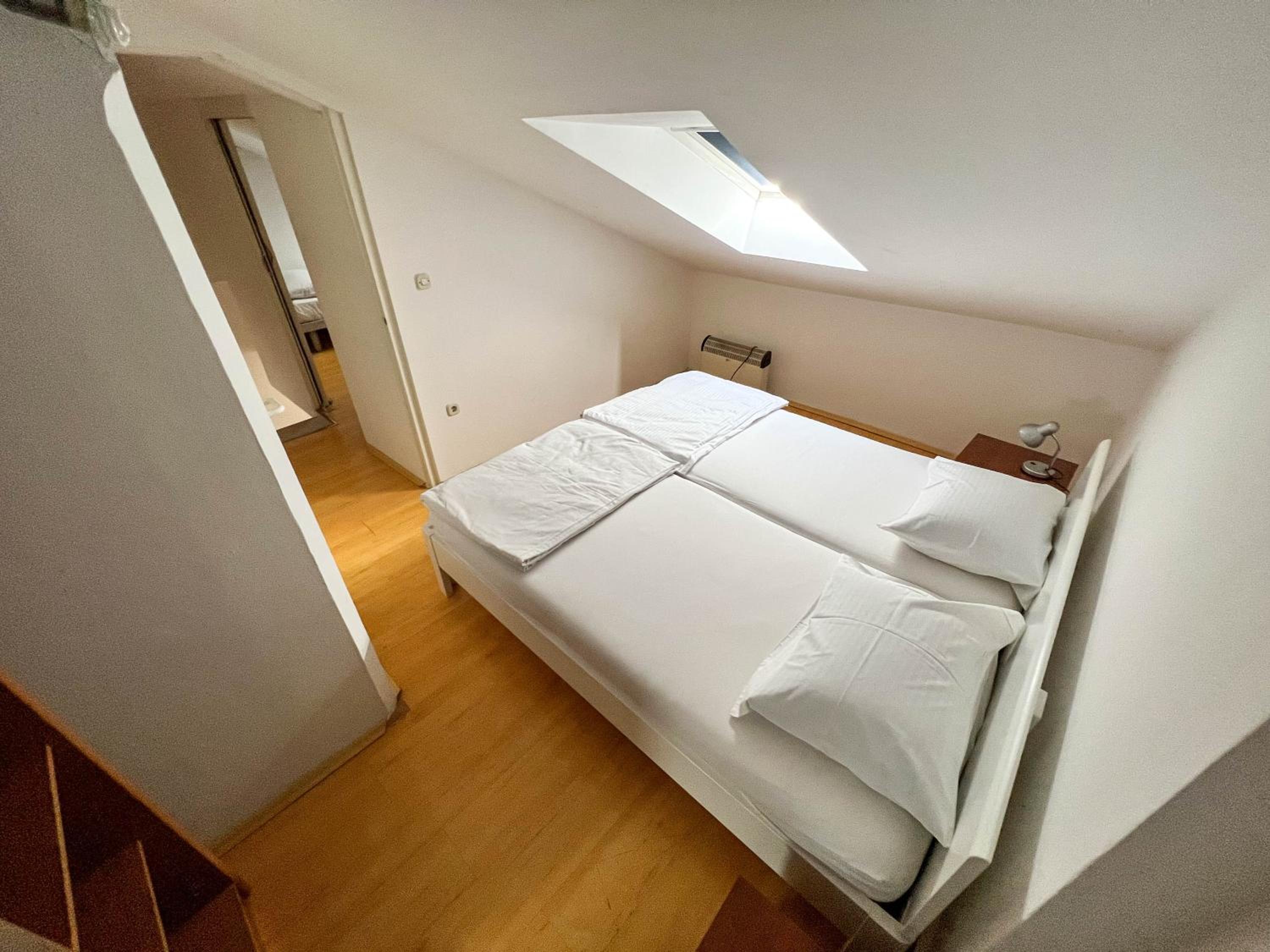 Two-Bedroom Duplex Suite - Photo 4