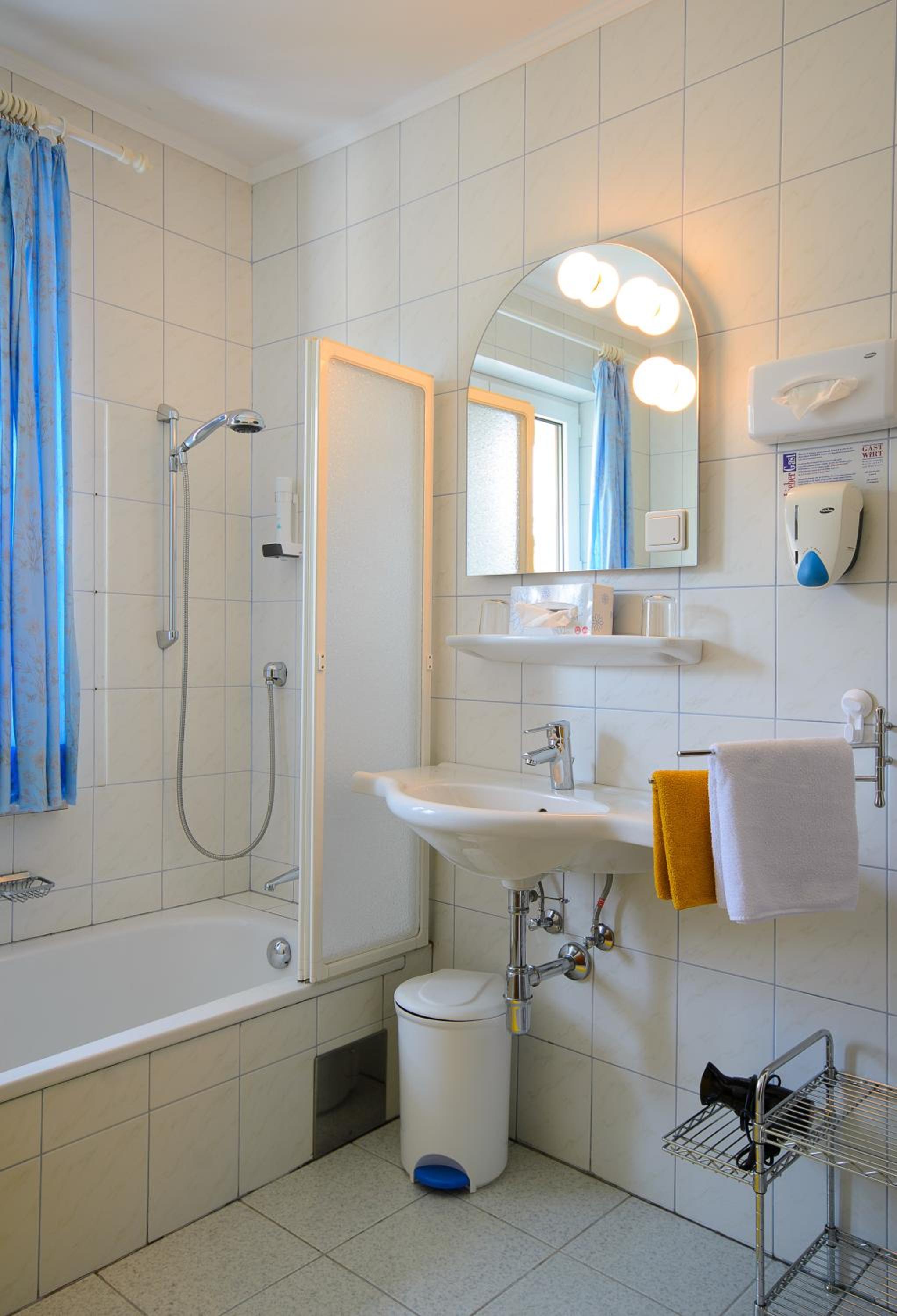 Single Room photo 3