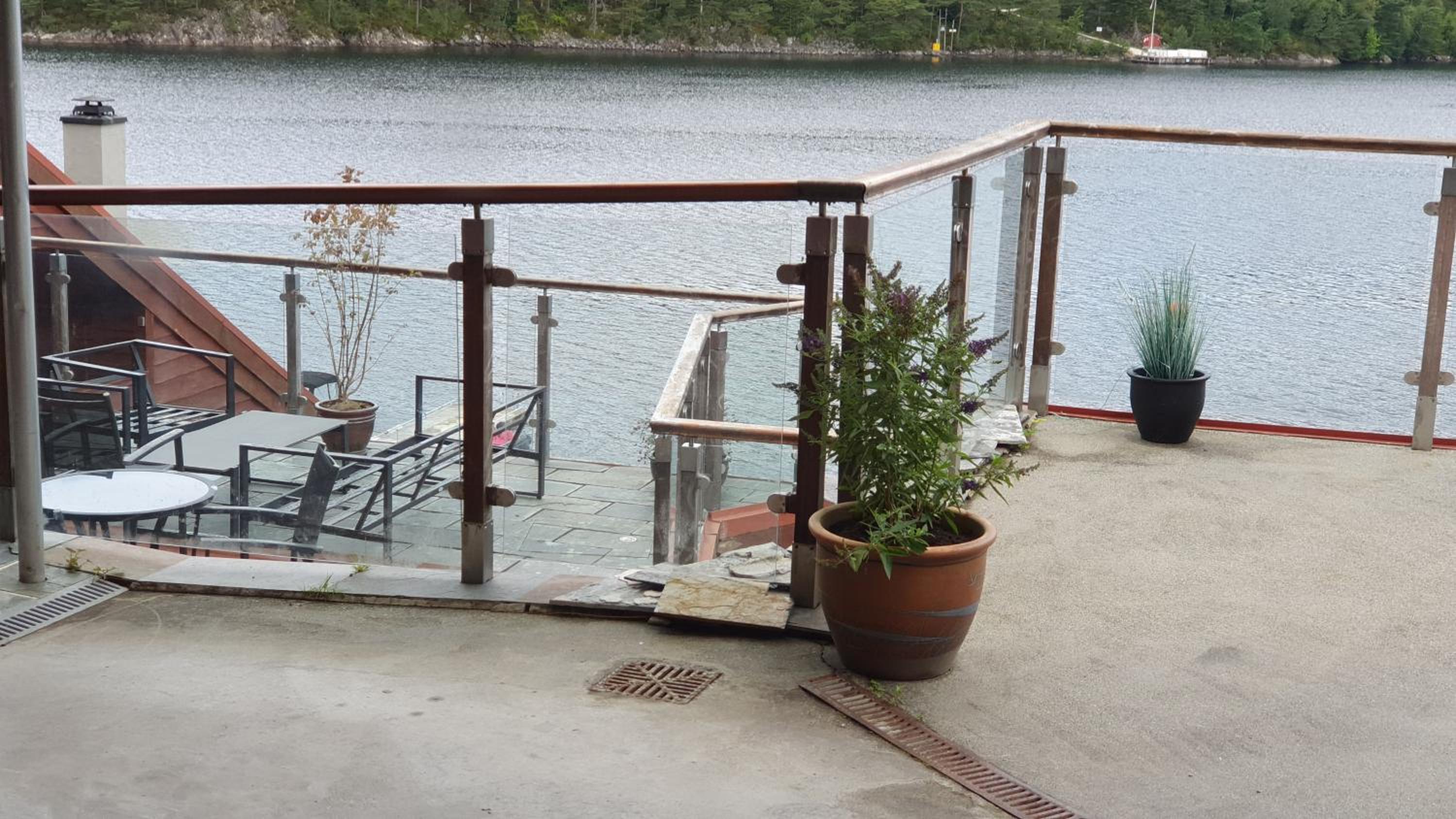 Deluxe Double Room with Side Sea View - Photo 19