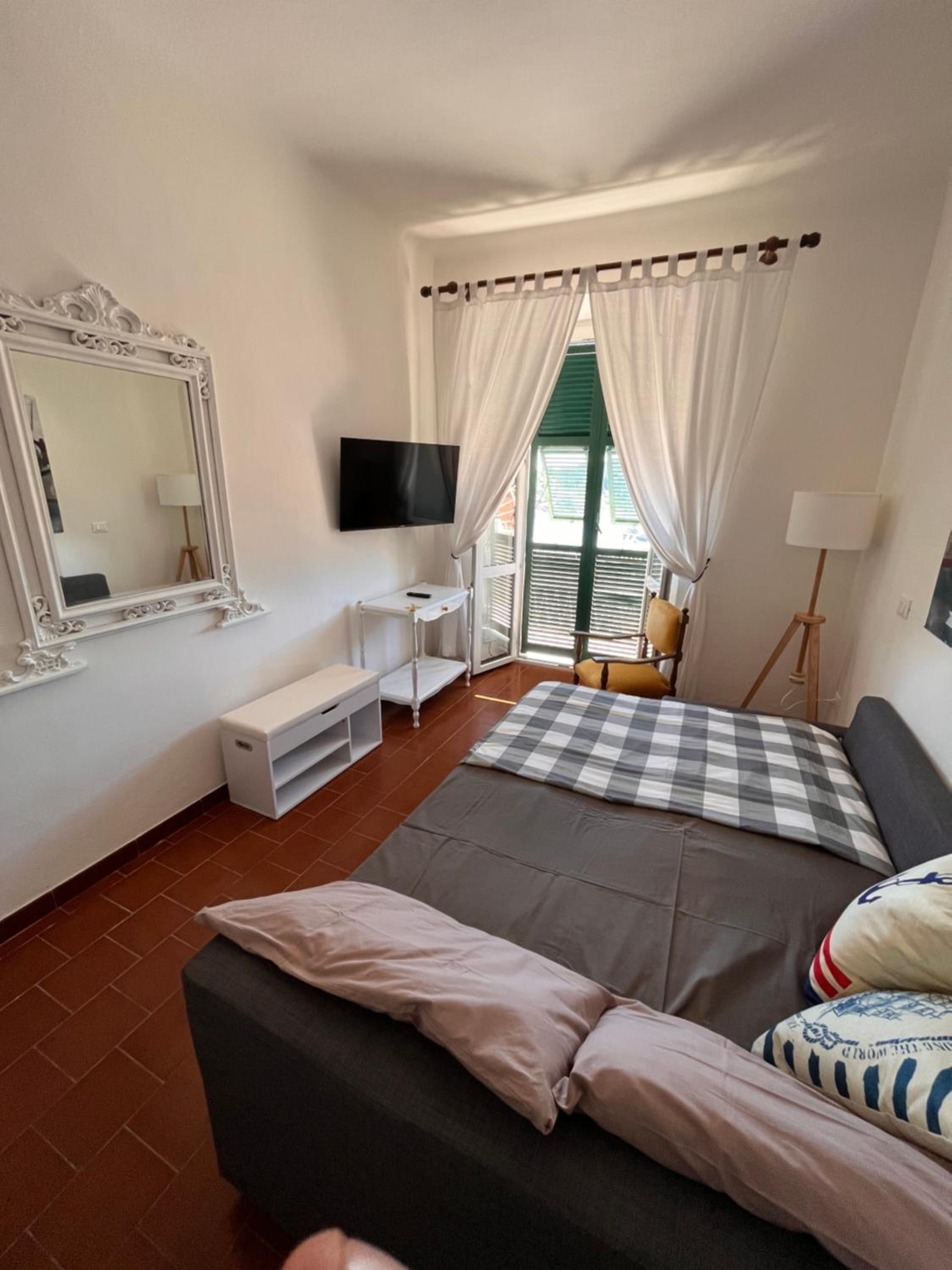 Two-Bedroom Apartment with Bay View photo 2