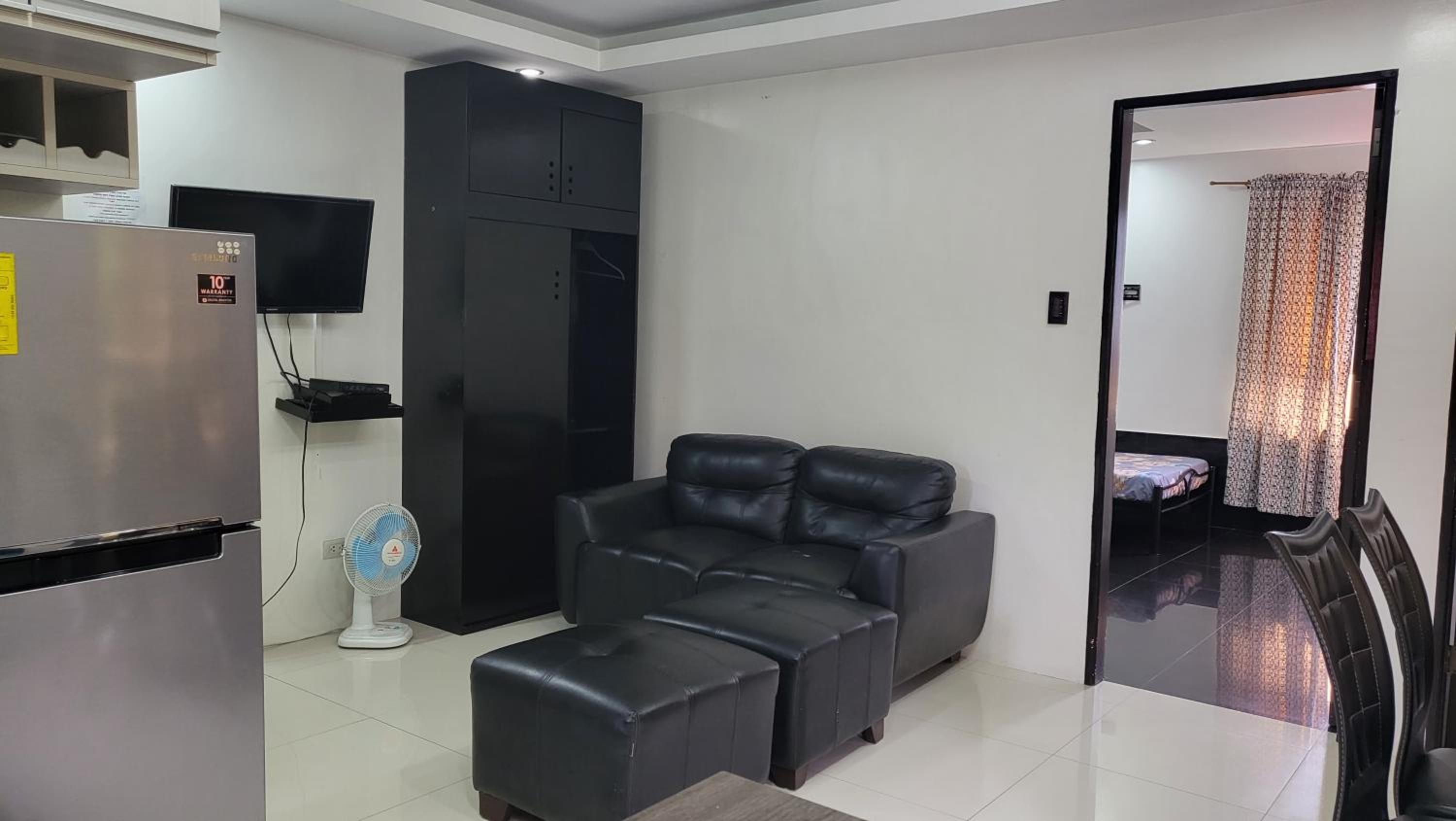 Two-Bedroom Apartment - Photo 7