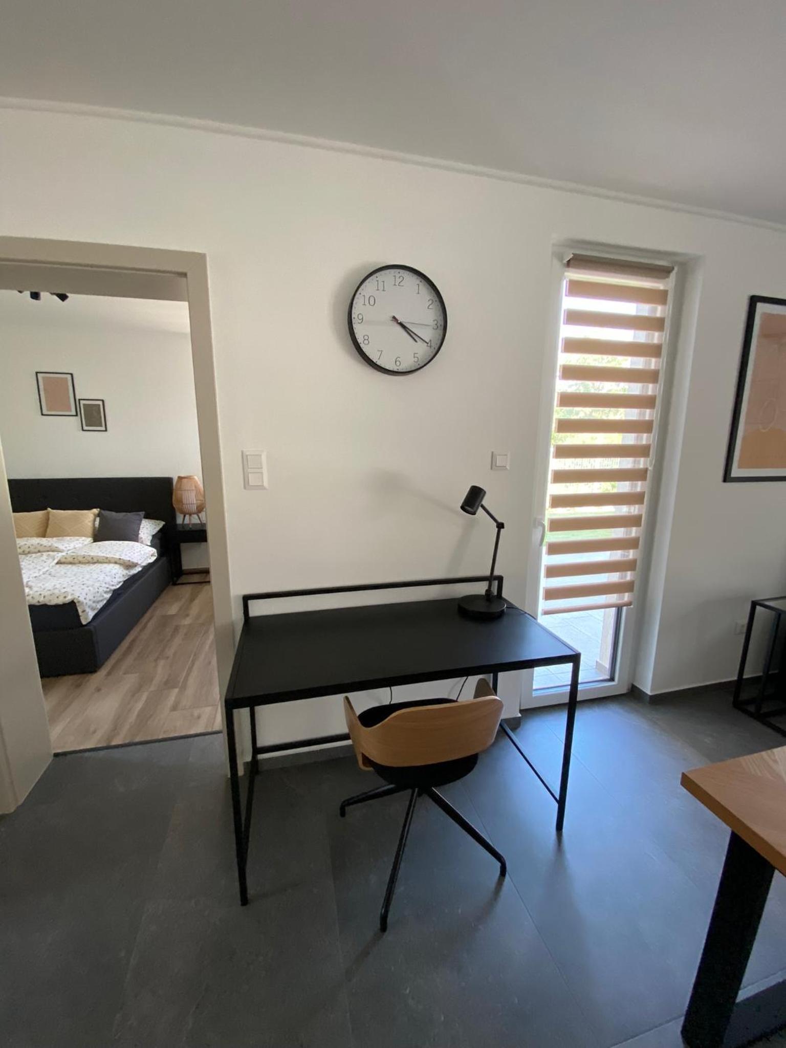 One-Bedroom Apartment - Photo 7