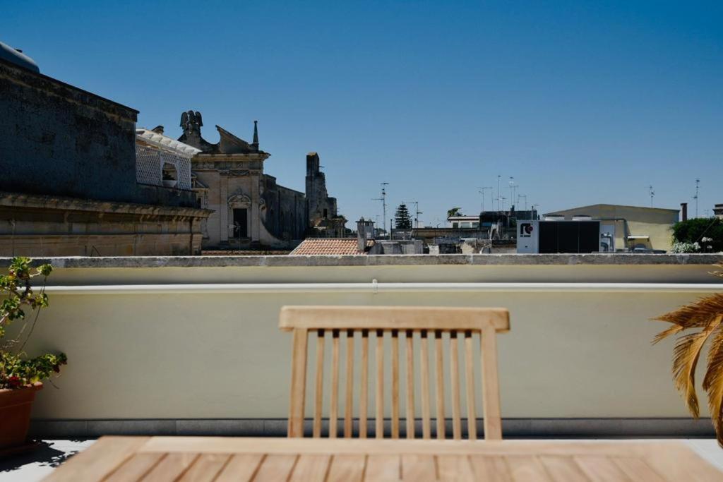 Suite with Terrace - Photo 9